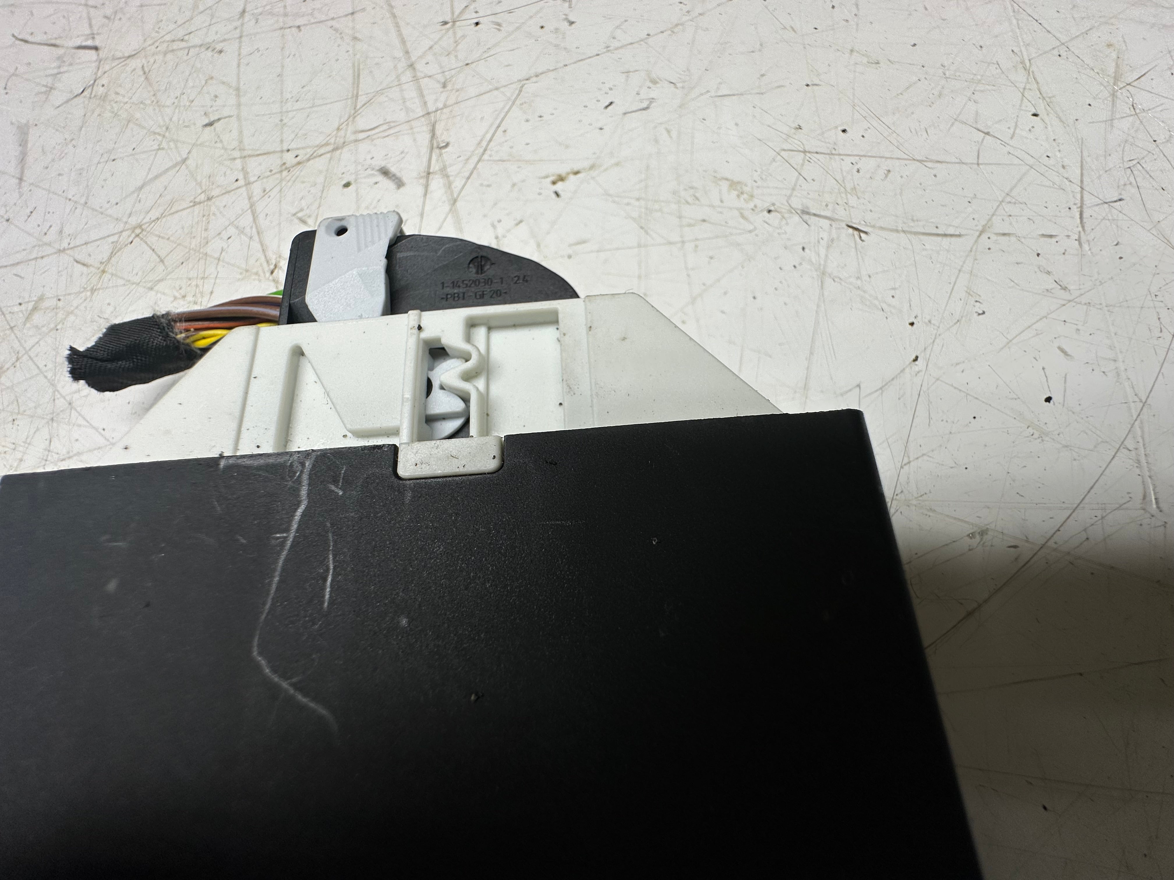 BMW G-Series PDC Parking Sensors Control Module (66.20-6995907) (A8298-D134)
