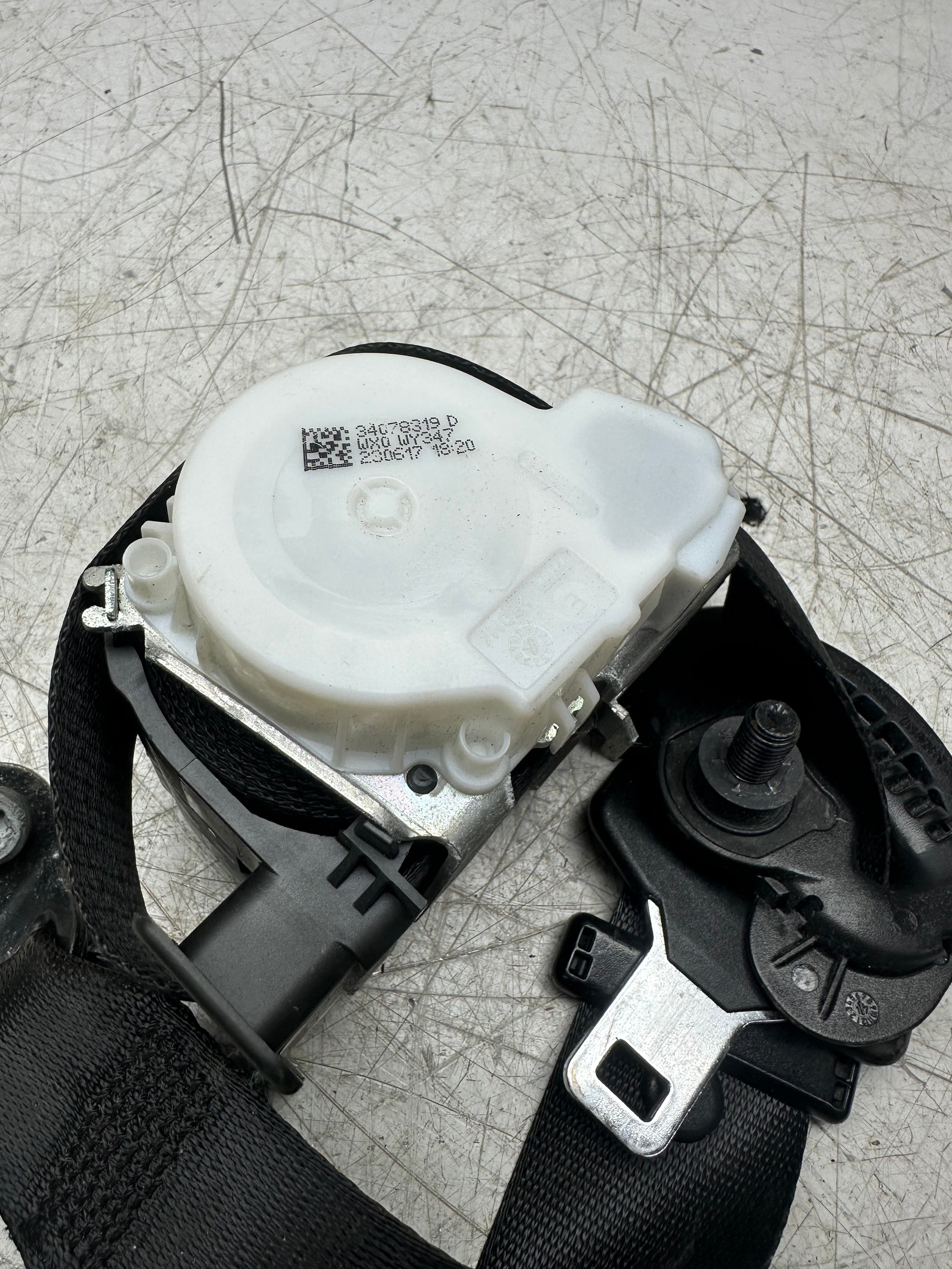 BMW 1 Series / 3 Series Front Seat Belt – Right Side Passenger (34078319D)