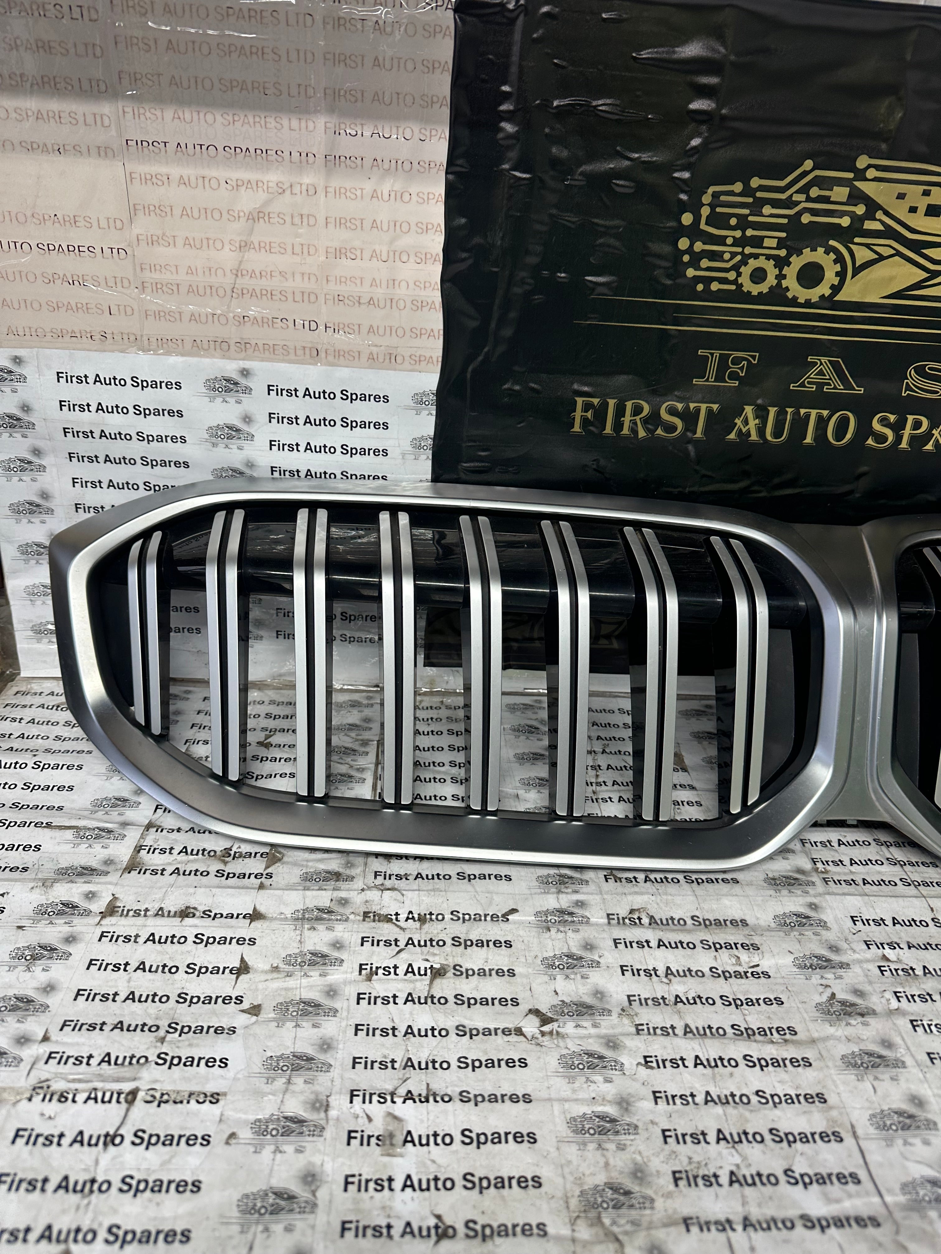 BMW 3 Series G20 LCI Front Grille 2022-2024 (192976-10)