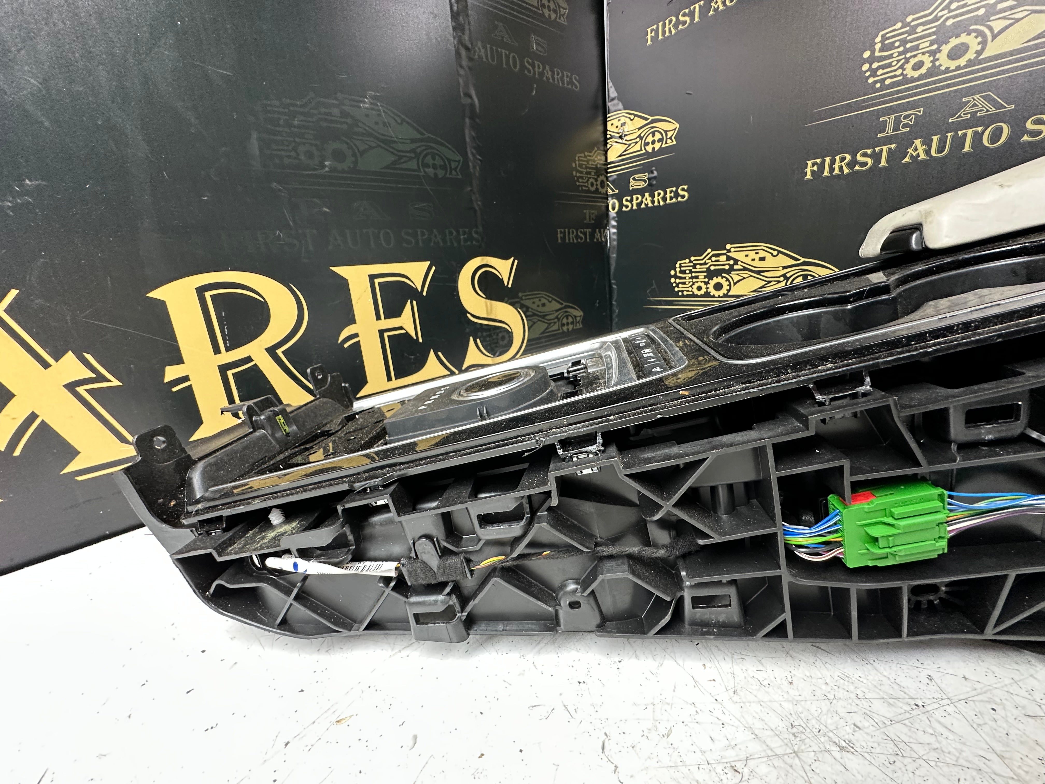 Jaguar XF 2018 Centre Console Armrest with Gear Selector (GX73-7E453-AE)
