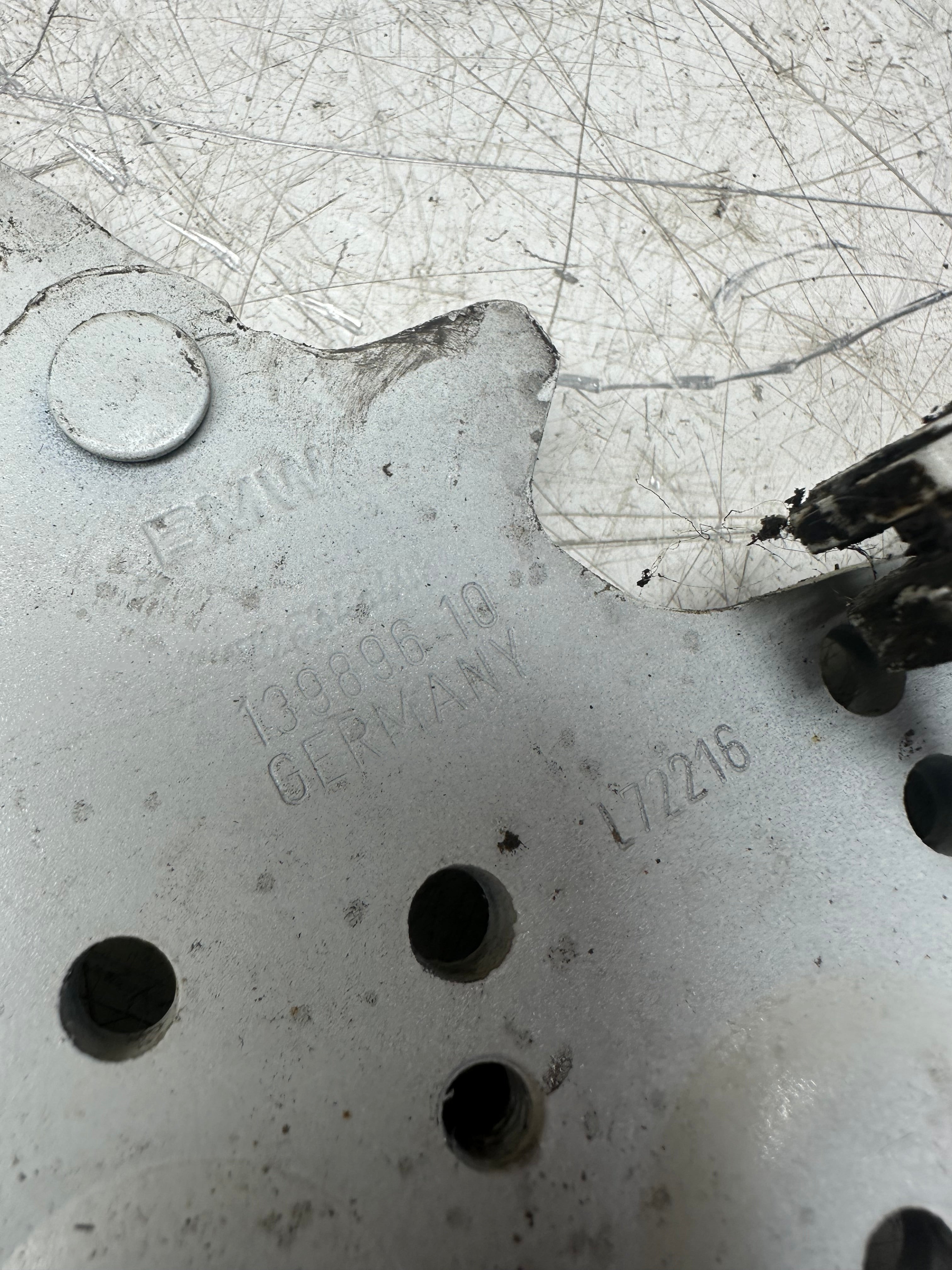 BMW 3 Series F30 Bonnet / Hood Hinges  (13989610)