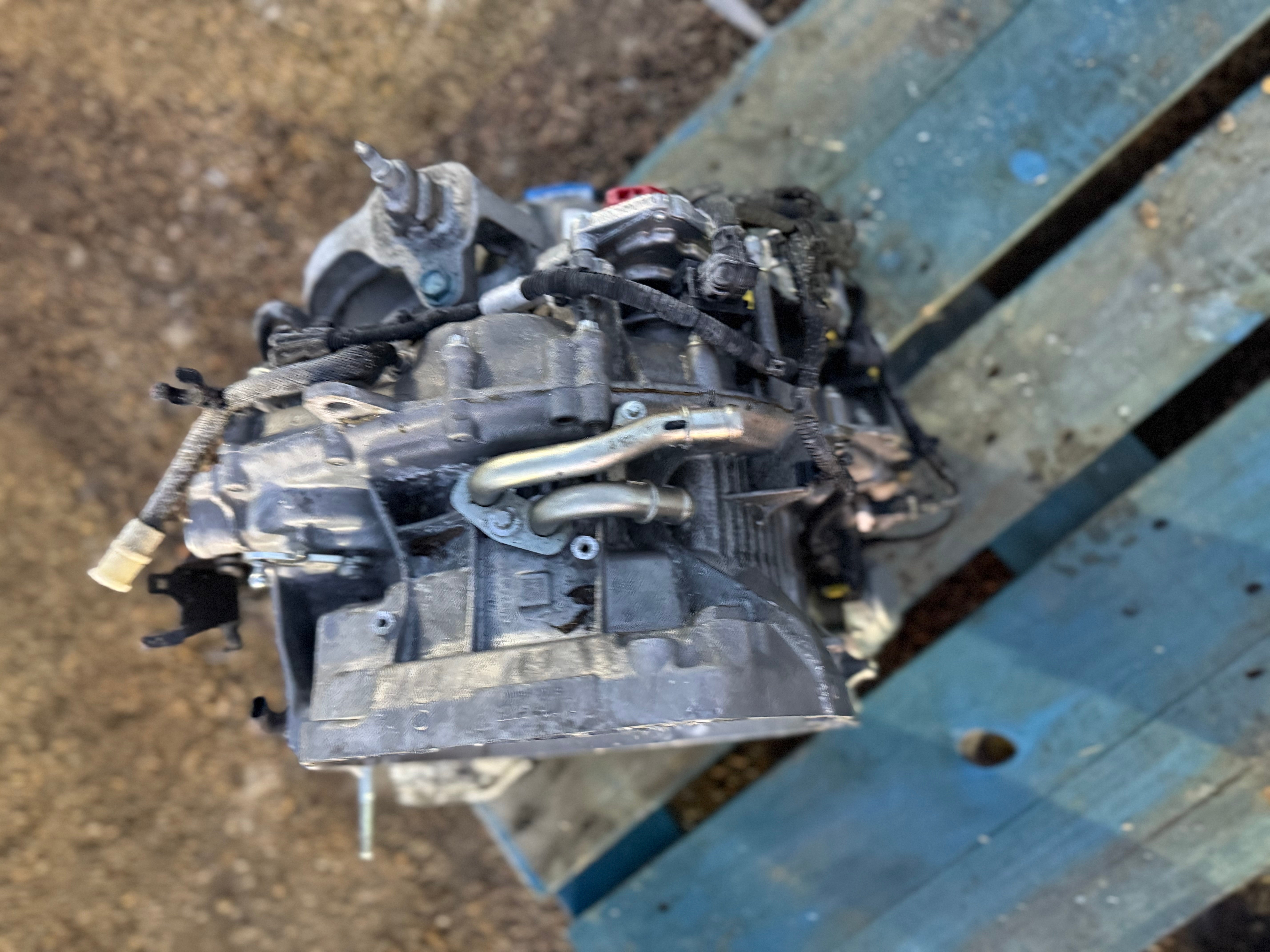 Nissan Juke F16 Petrol Automatic Gearbox (320105590R)