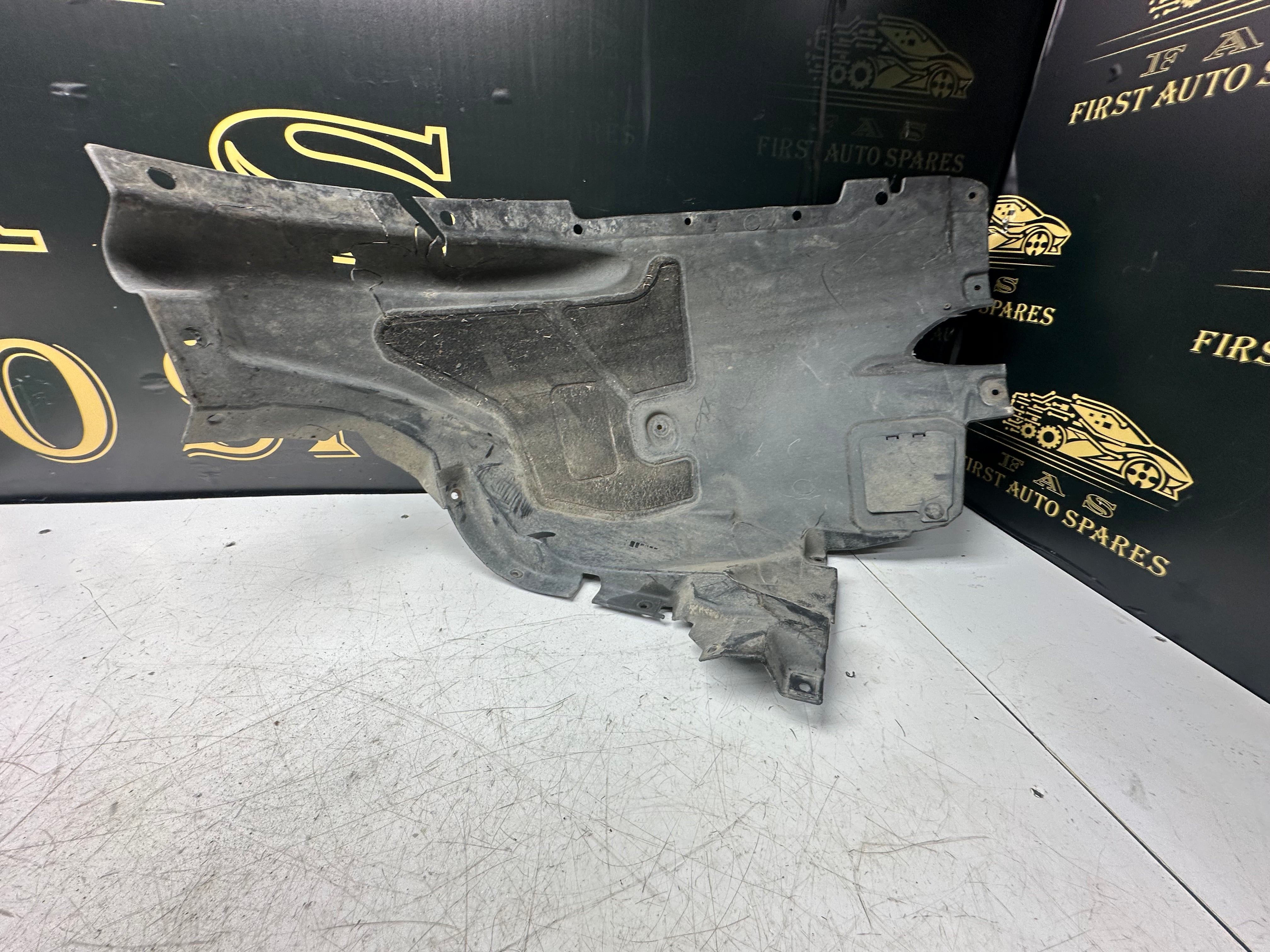 BMW X5 F15 F85 Front Right O/S Wheel Arch Cover Liner (7290854)