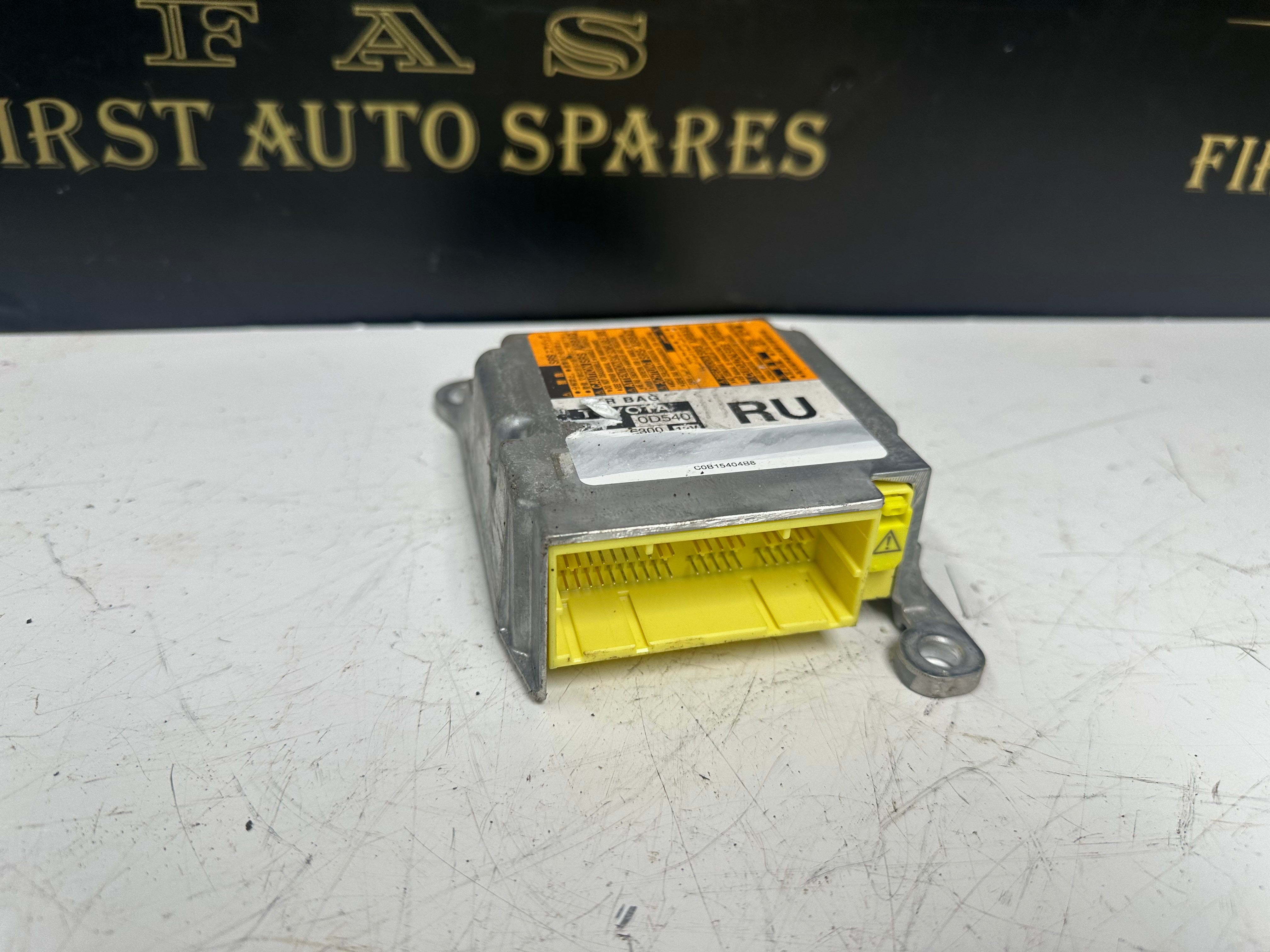 Toyota Yaris RU Airbag Restraint Control Module (231000-6300)