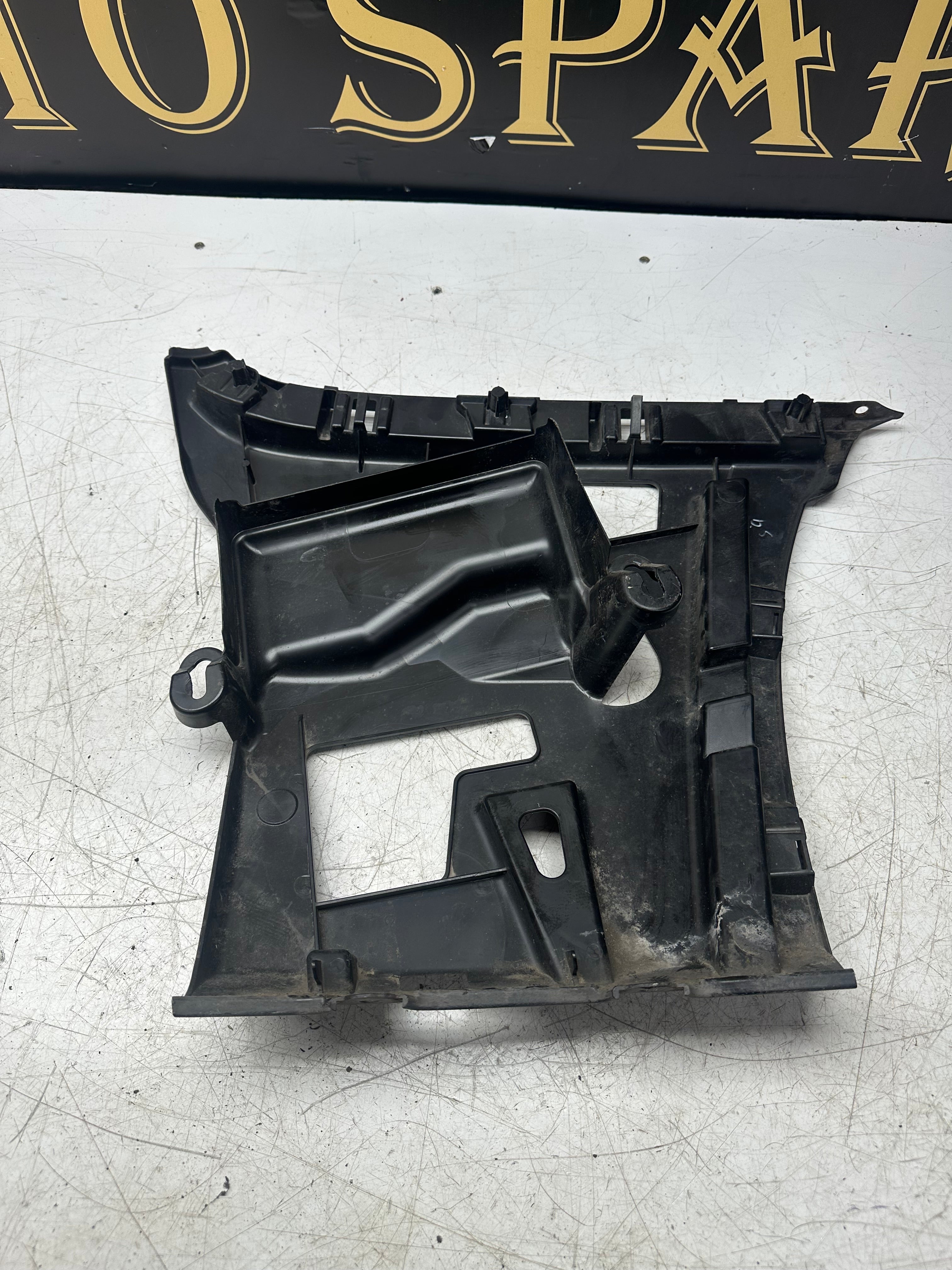 BMW 3 Series F30 Rear Left Bumper Bracket (2012–2018) (51127384465)