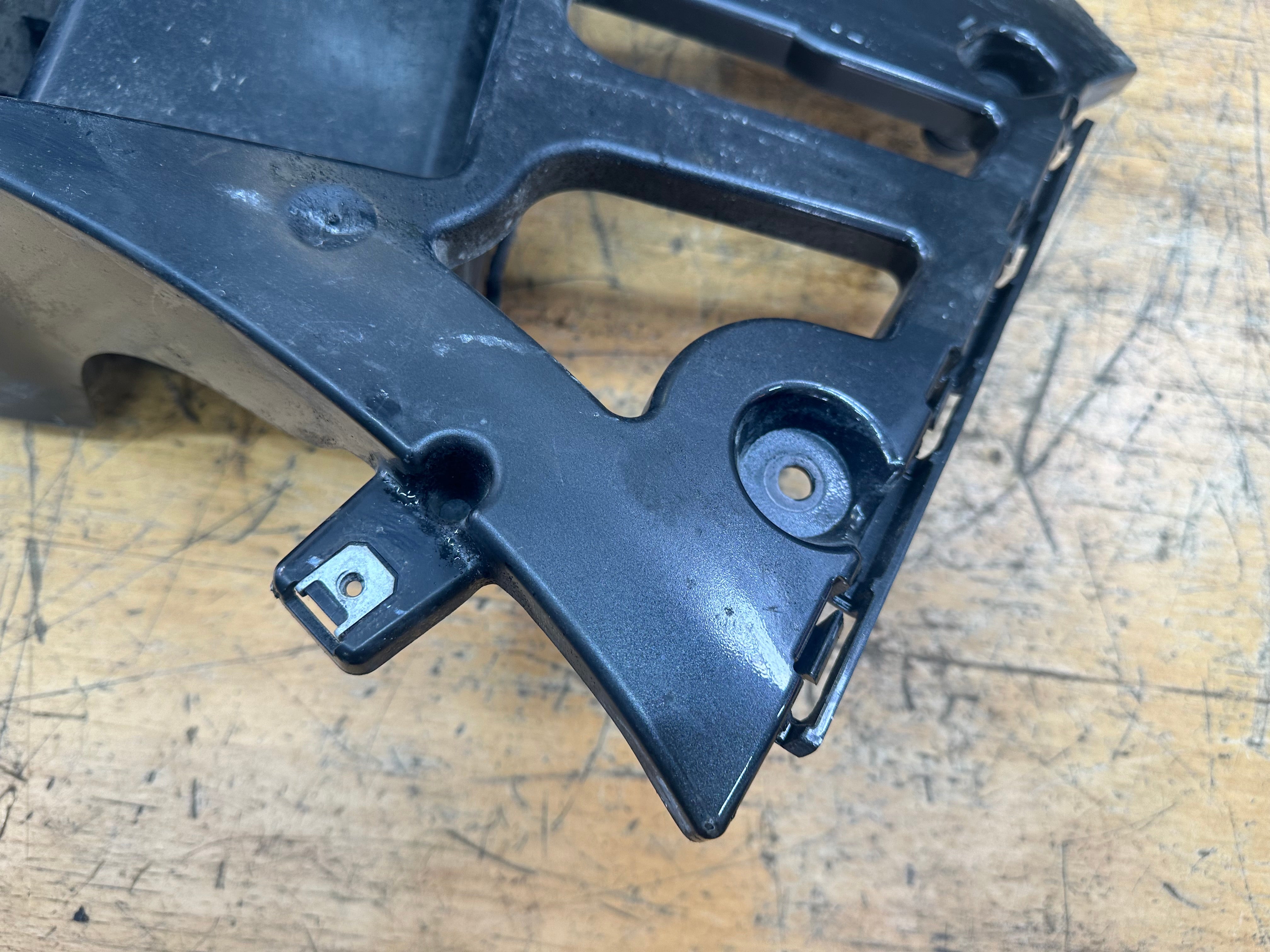 BMW X5 Series F15 Rear Bumper Bracket Right Driver Side (7294722) (139605-19)