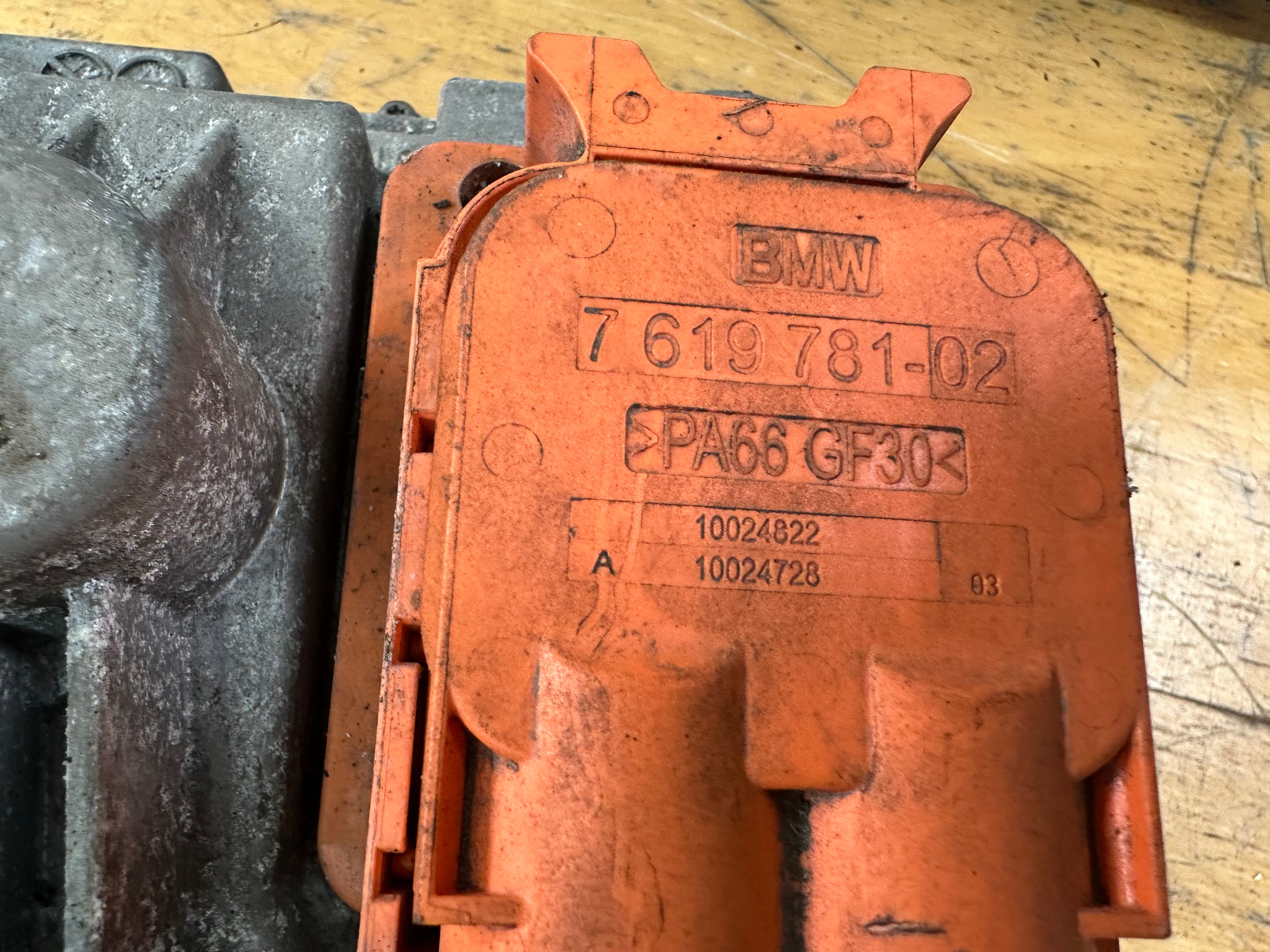 BMW i3 2013–2022 Voltage Converter (4010184601) (7933931)