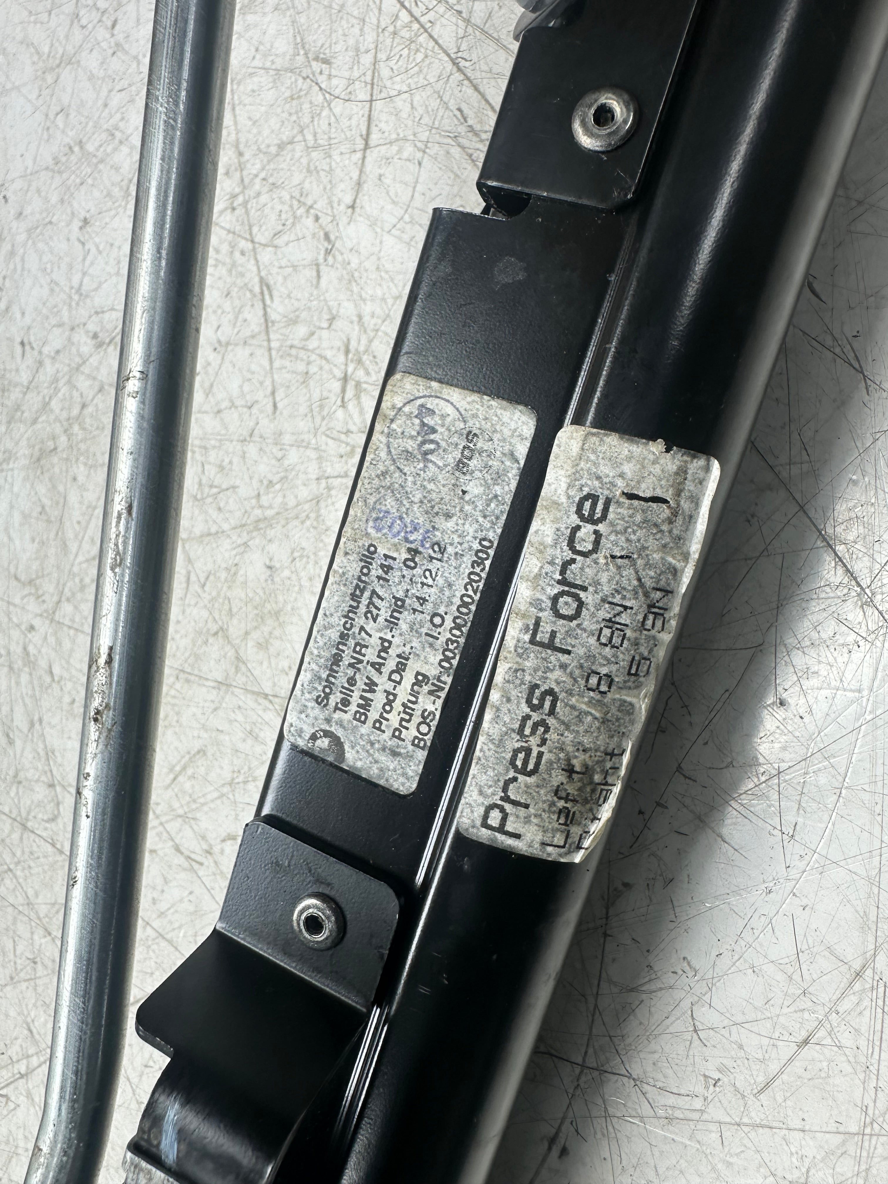 BMW 6 F06 Gran Coupe 2015 Rear Door Sun Blind Shade (7277141)