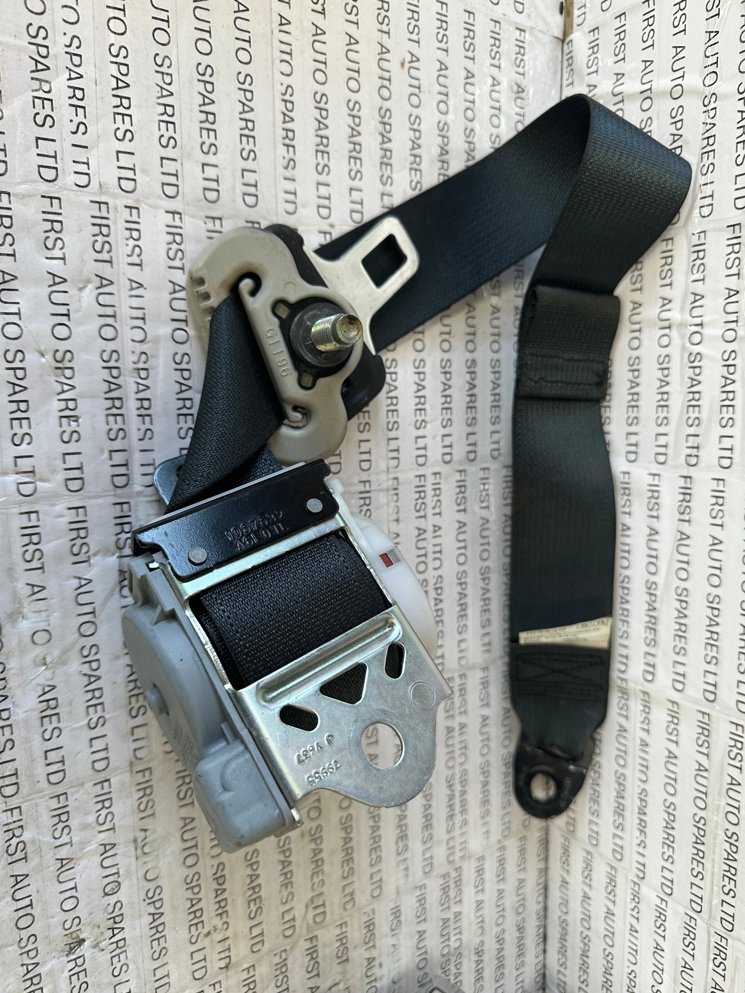 Nissan Note 2016 Rear Right Side Seat Belt (308176299JN7)
