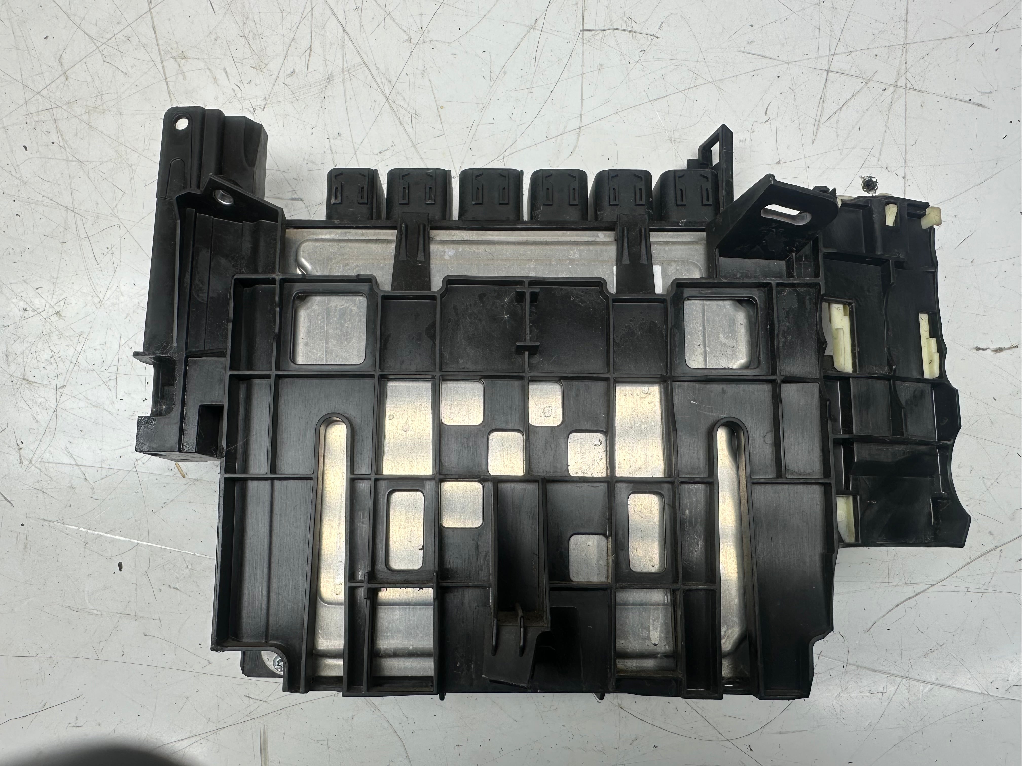 BMW Computer ECU (8693212-01) (0261S18706)