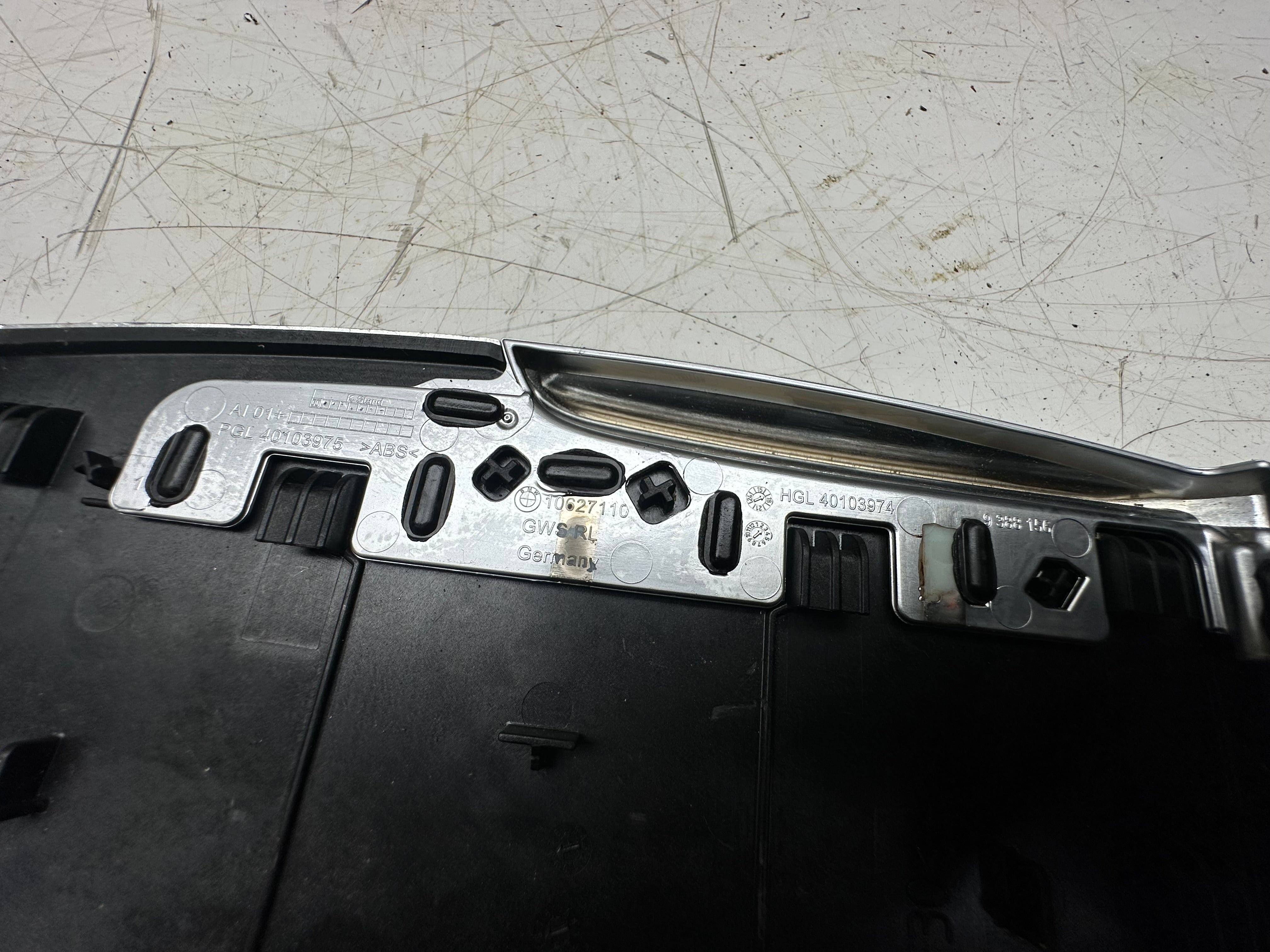 BMW G30 G31 G32 GT Center Console Trim Aluminium (8071702-04)