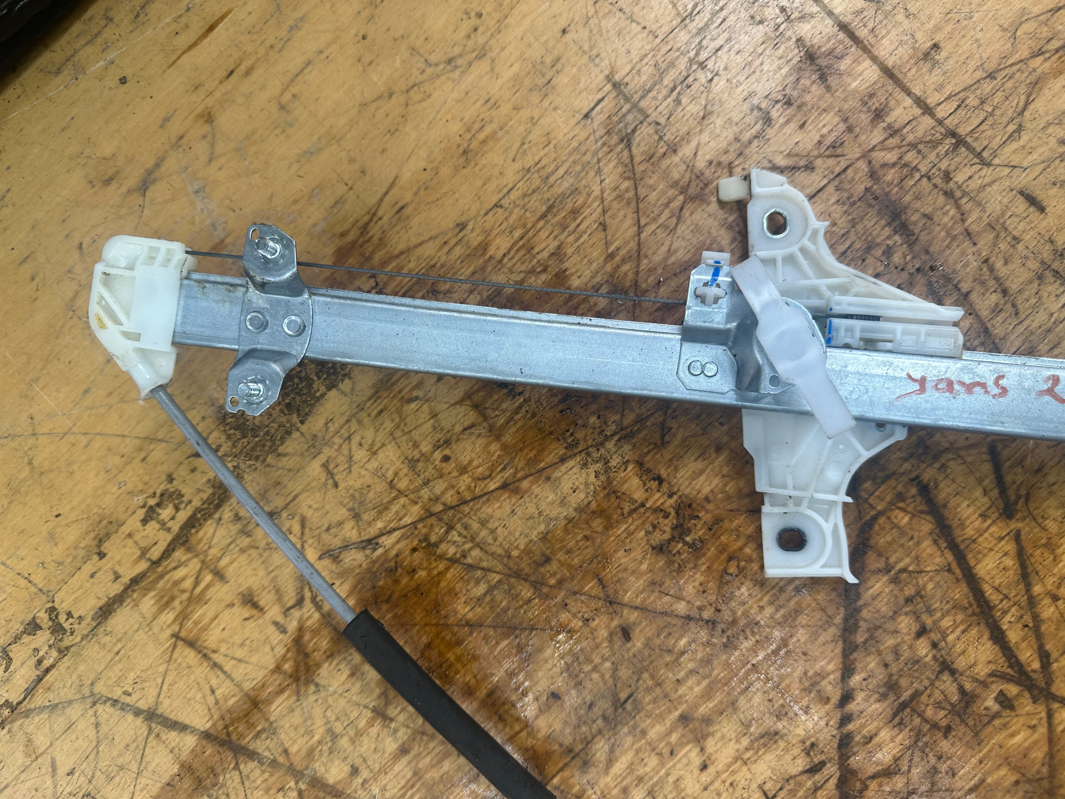 Toyota Yaris 2021 Right Driver’s Front O/S/R Manual Window Regulator