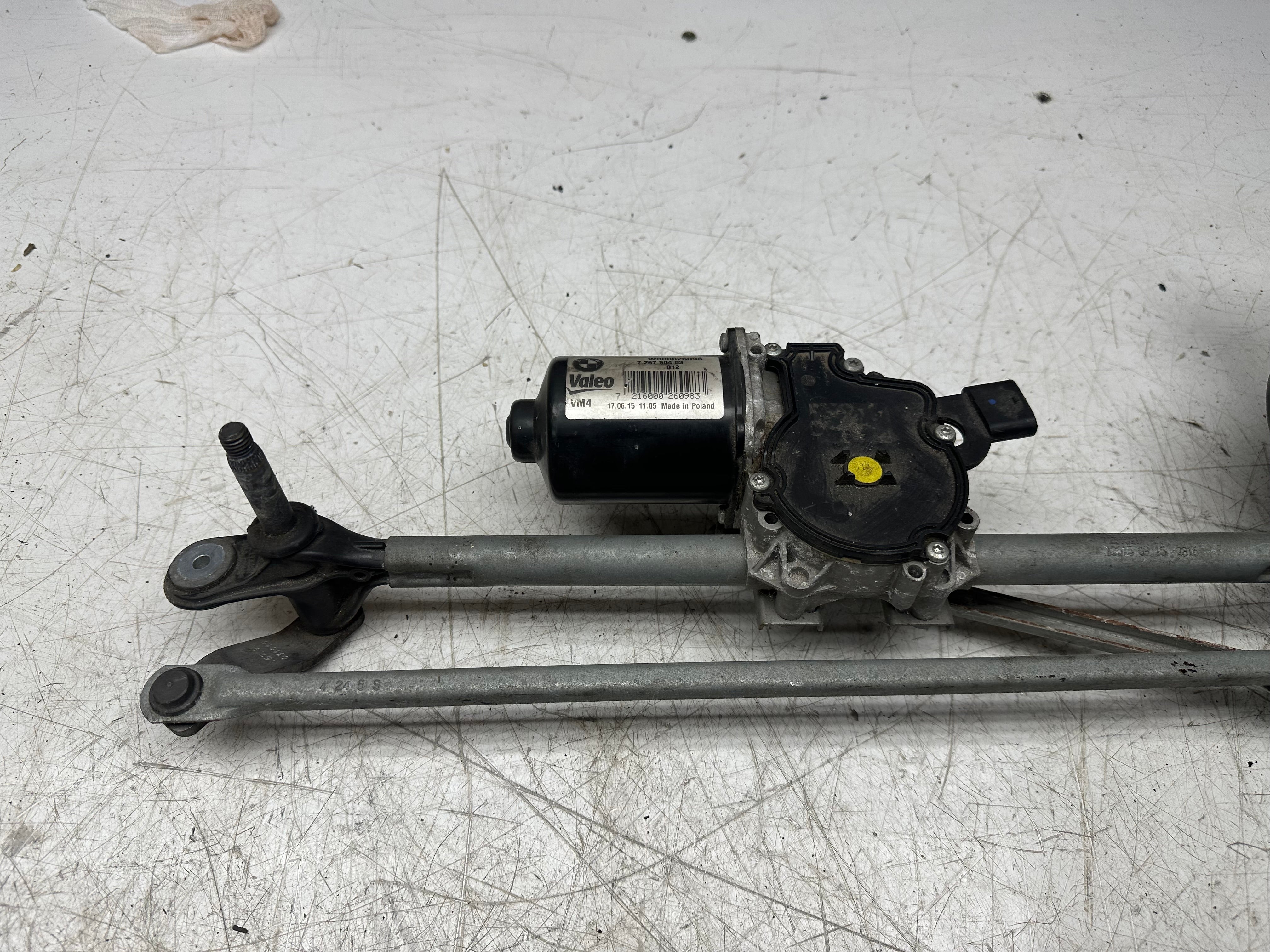 BMW 1 Series F21 Front Wiper Motor & Linkage (7267504 03)