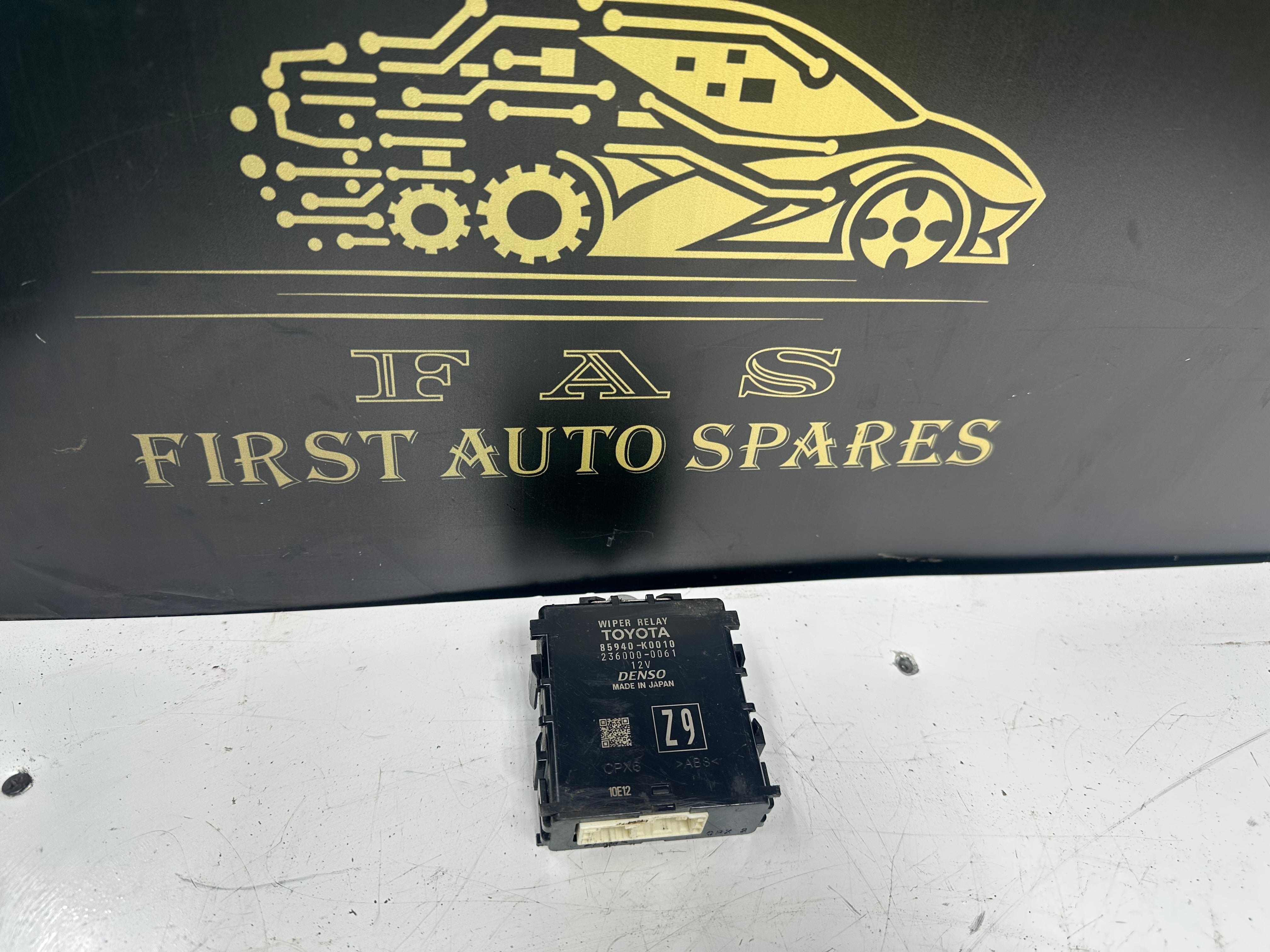 Toyota Yaris Wiper Relay (85940-K0010) (236000-0061)