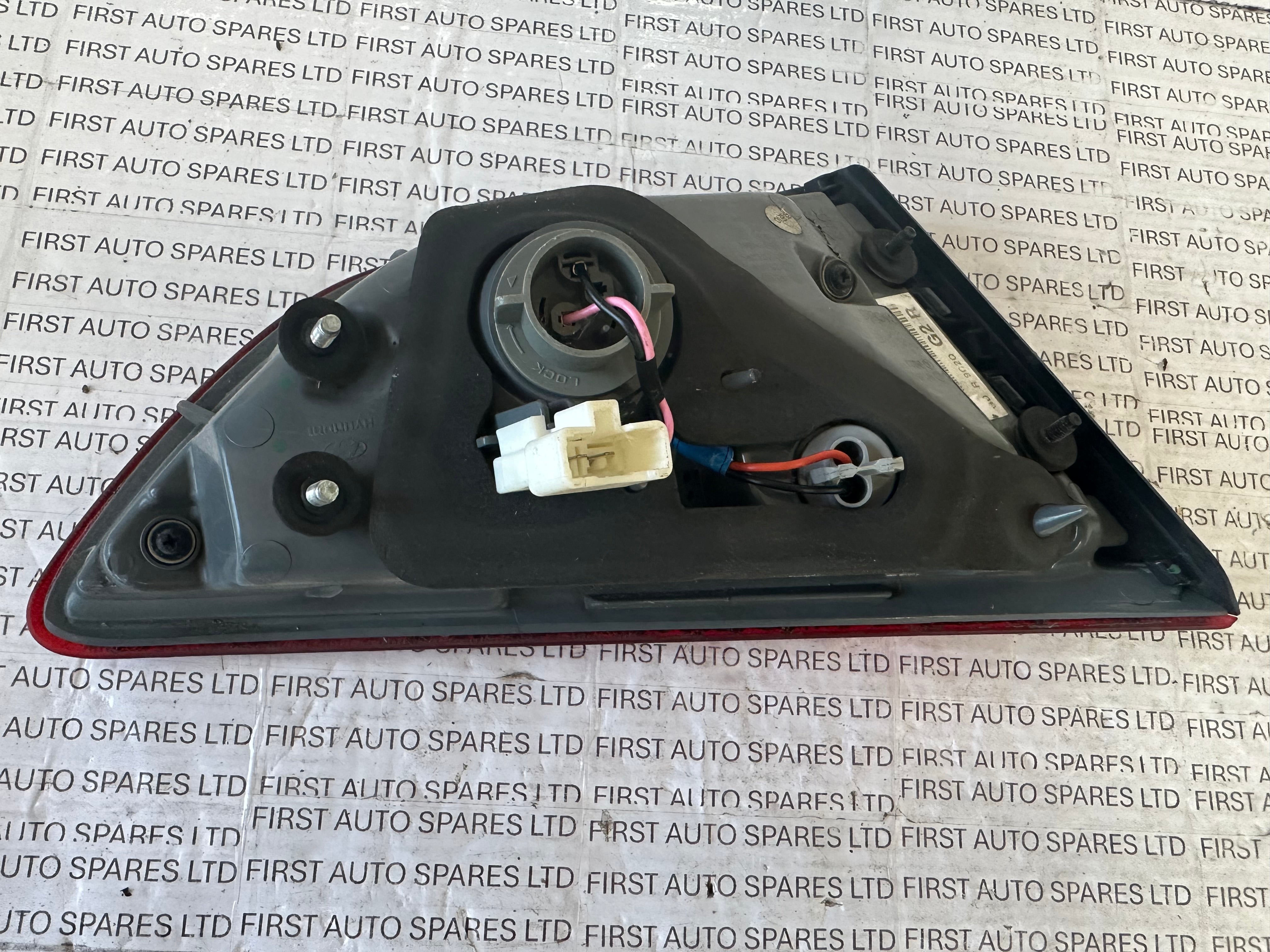 Hyundai i30 Rear Inner Right Tail Light (92404-A50)