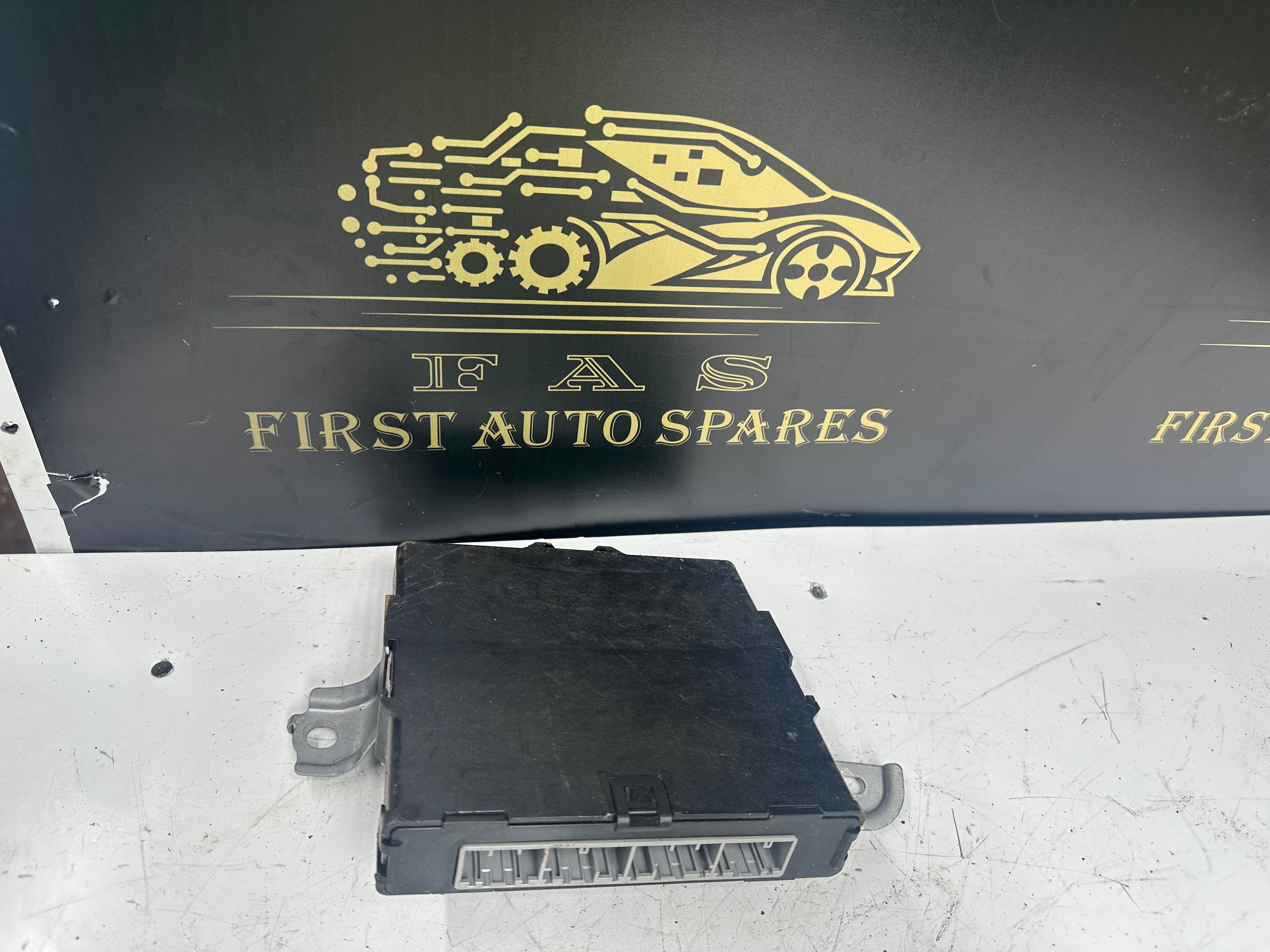 Toyota Auris Hybrid Vehicle Control (89981-02060)(MB285000-4150)
