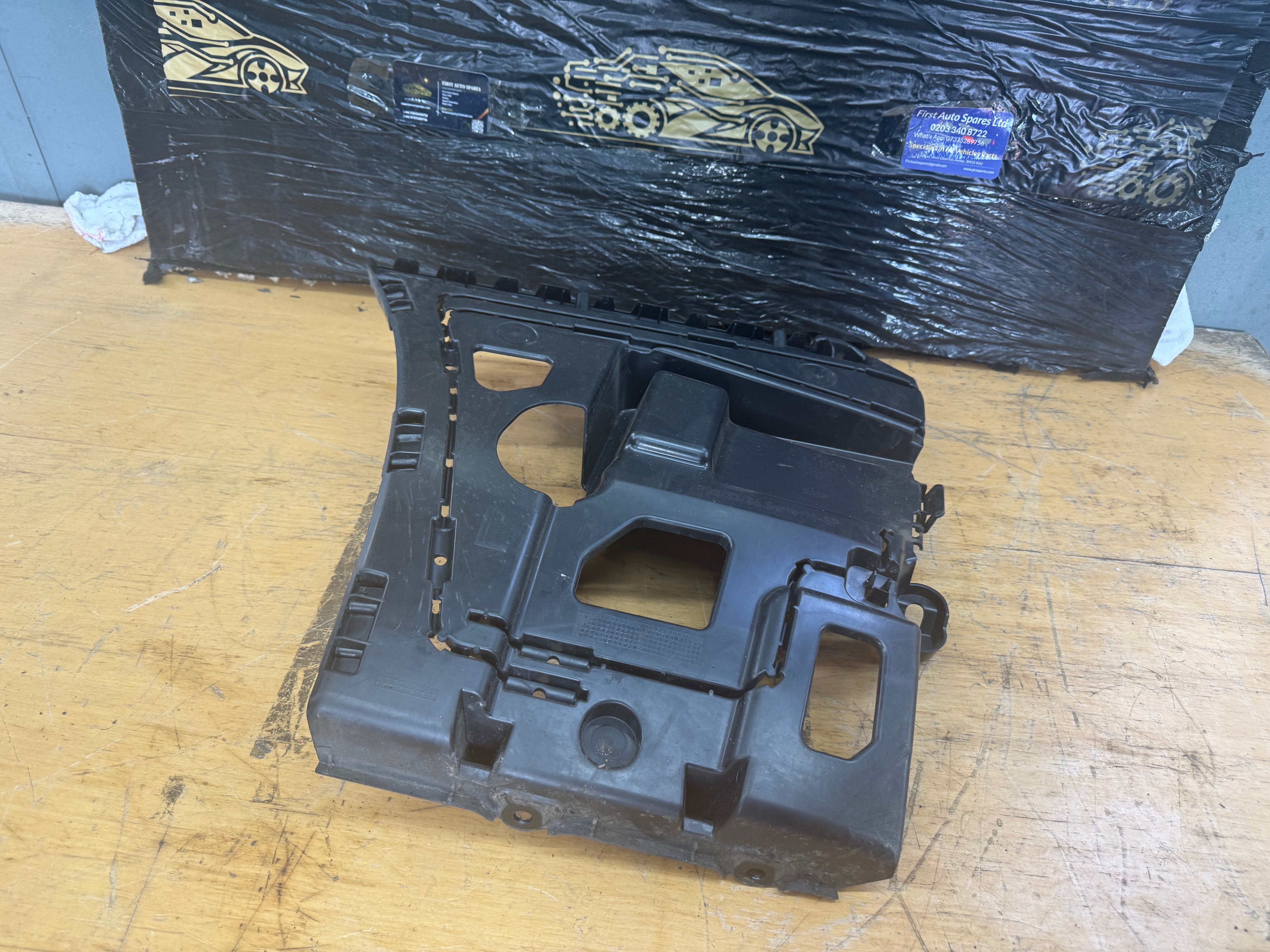 BMW 4 Series F32 2015 Rear Left Bumper Bracket Mount Support (7428731)aa