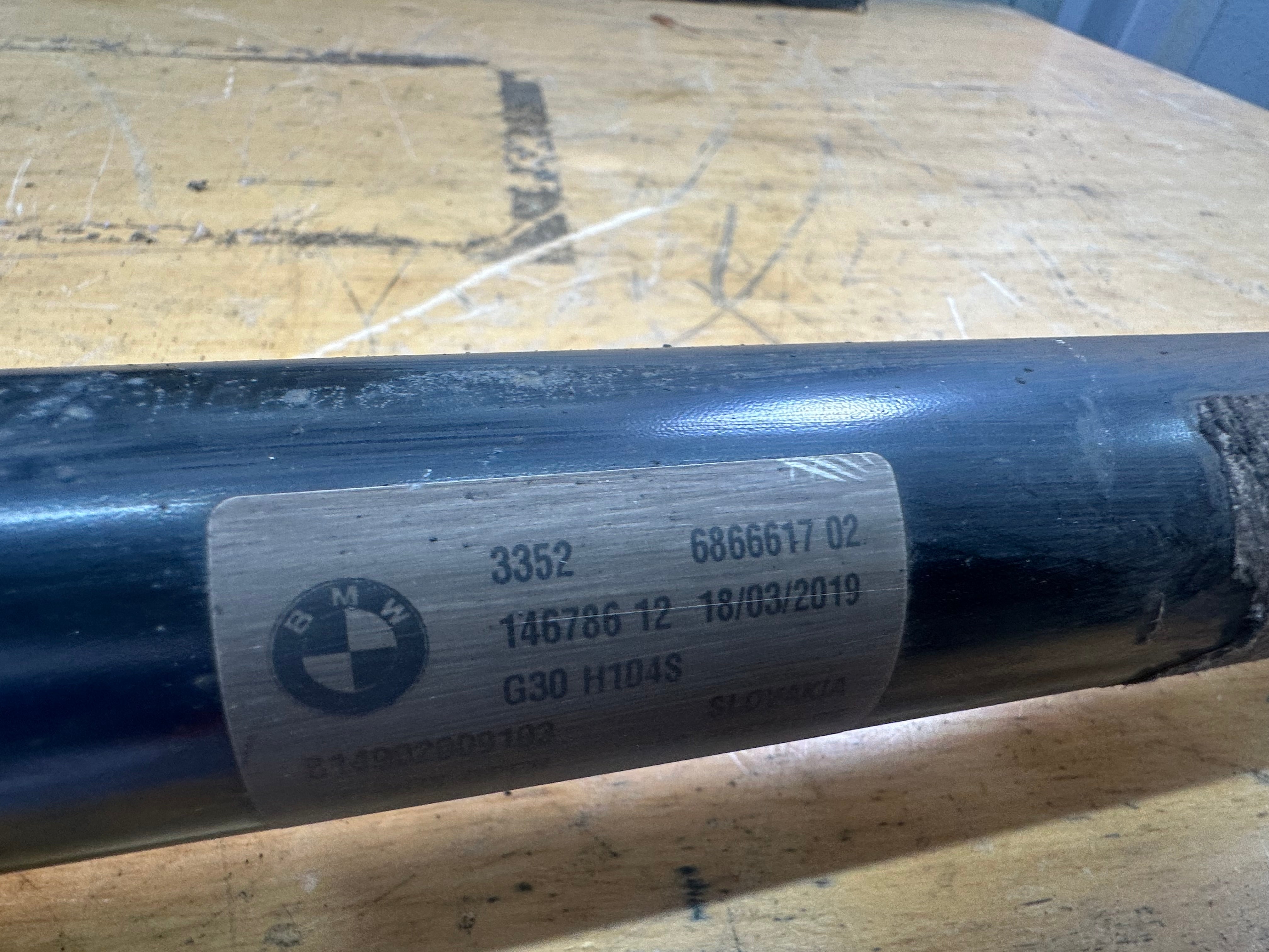 BMW 5 Series G30 Rear O/S N/S Left / Right Suspension Shock Absorber (6866617 02)