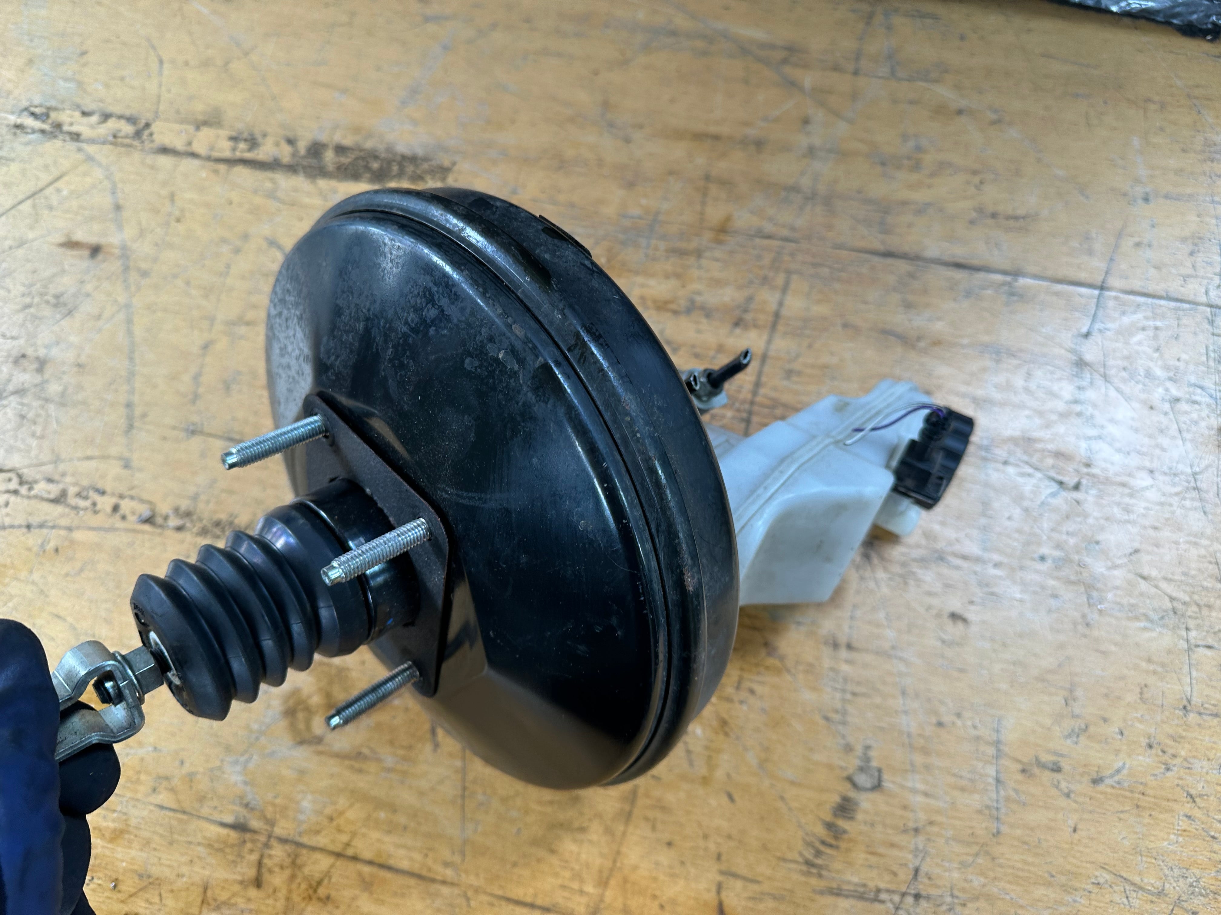 Toyota Aygo MK2 2020 Brake Servo & Master Cylinder (47200-0H110)