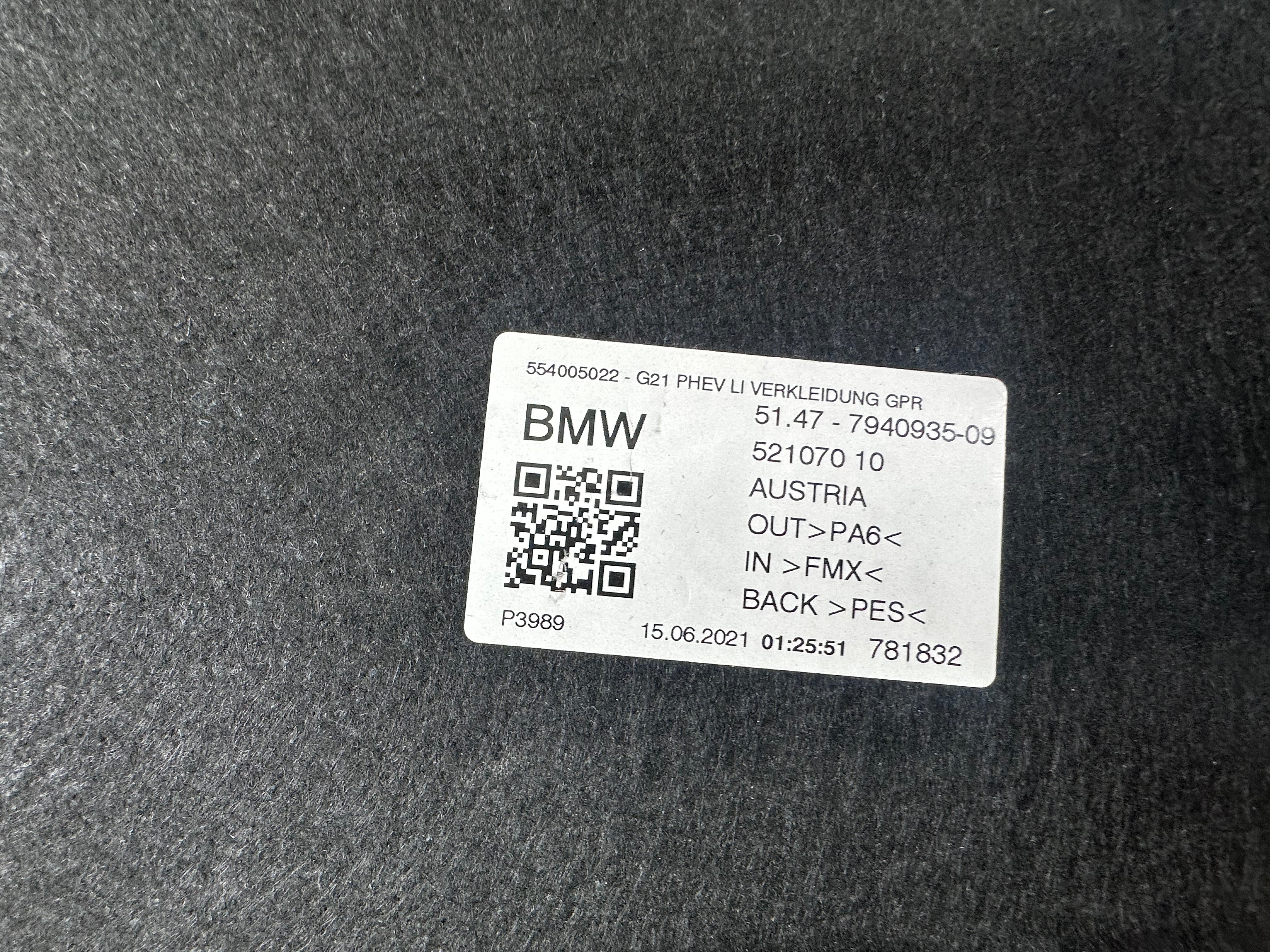 BMW 3 Series G21 330e 2021 Trunk Trim Left Side (7940935) (7940935-09) (521070)