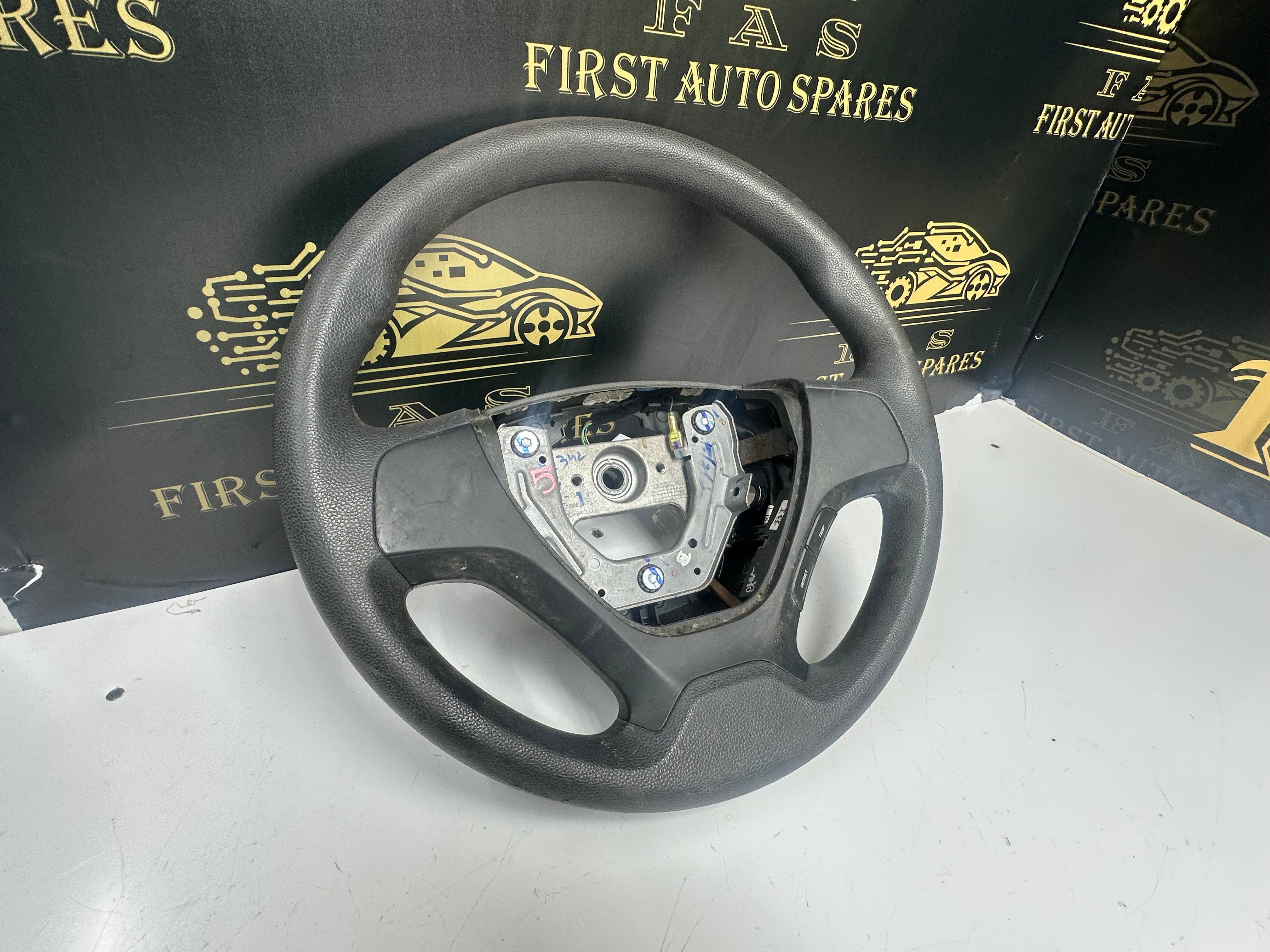 Hyundai i10 2016 Steering Wheel (56100-B4000)