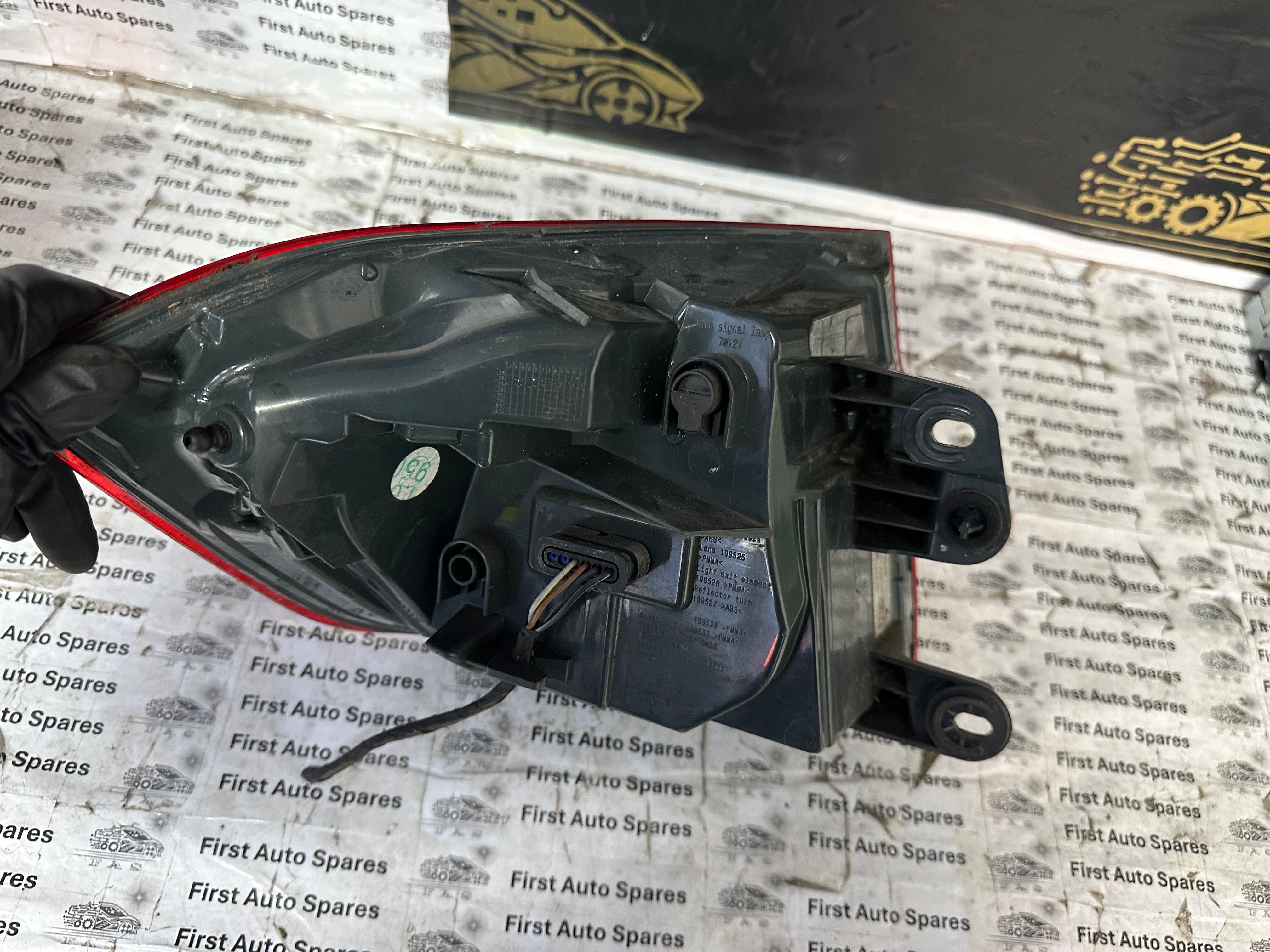 BMW 3 Series F30 M Sport Right O/S Rear Tail Light  (H4736911806)