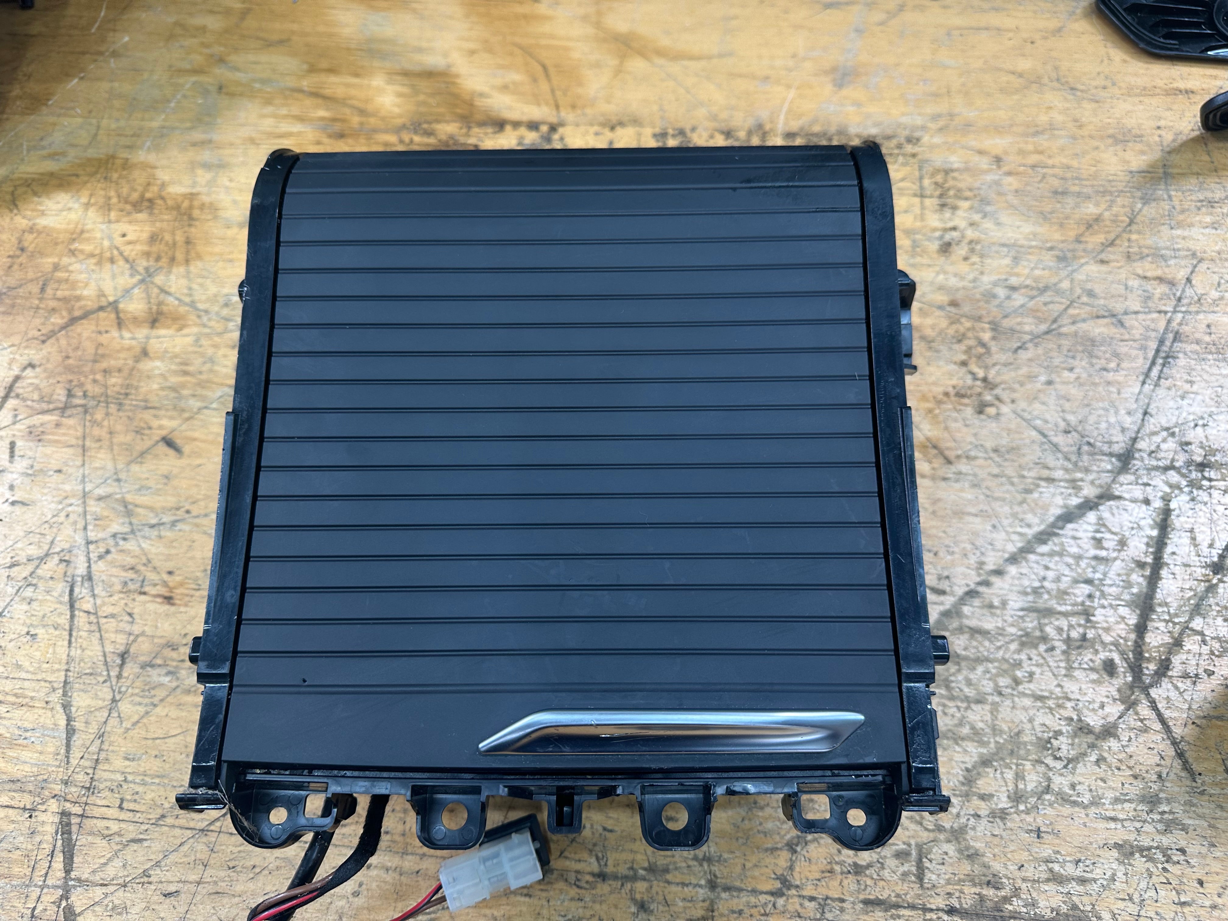 BMW X3 Series F97 G01 Centre Console Front Cup Holder (5A192C2) (119164)