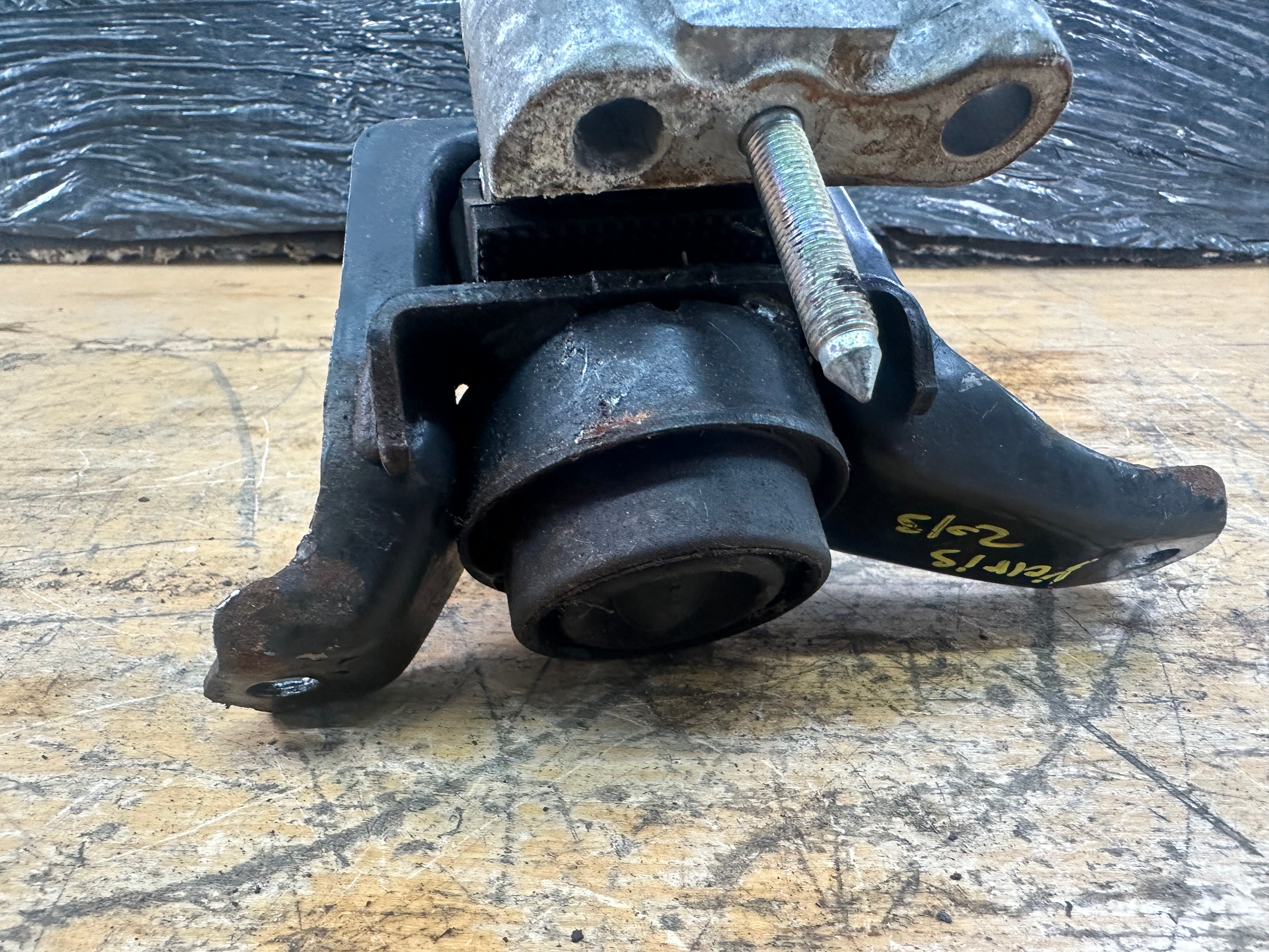 Toyota Yaris 2013 Driver’s O/S Right Side Engine Mount