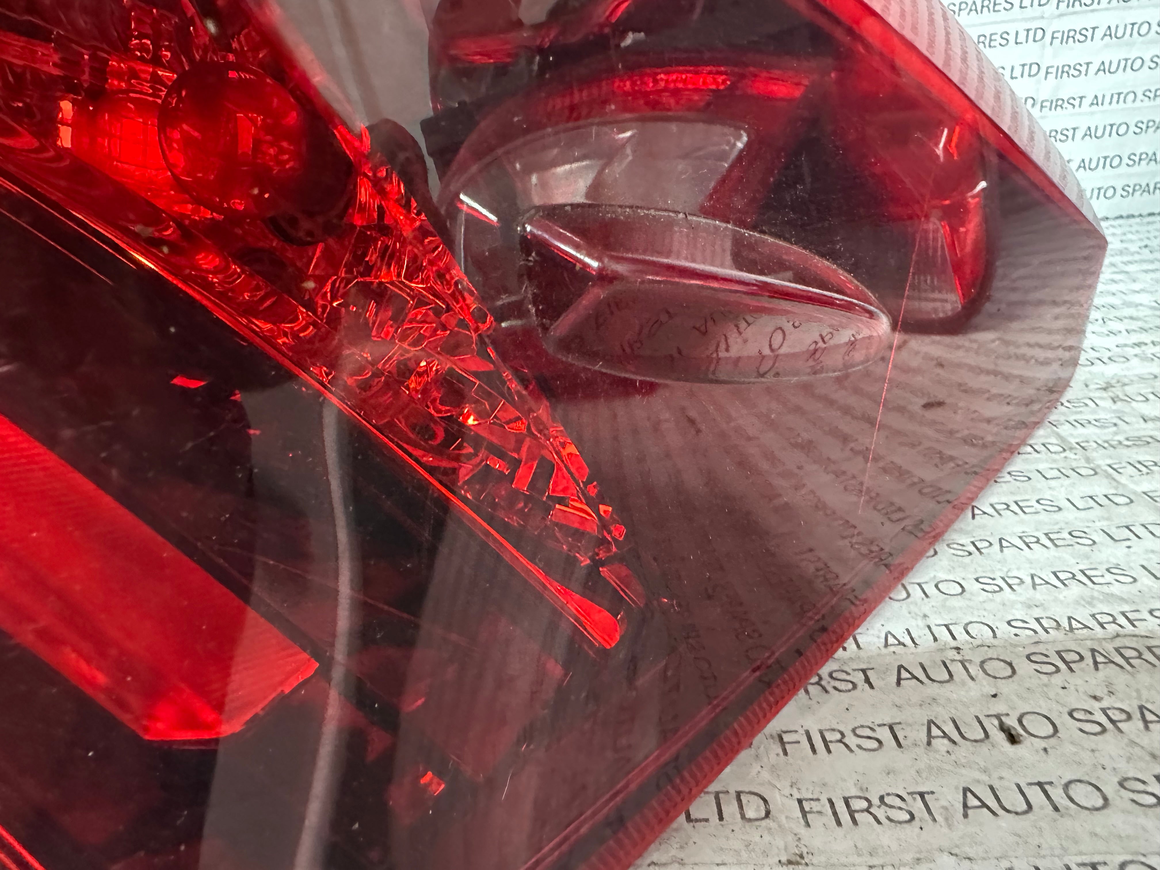 Toyota Auris Estate Right Rear Tail Light (02-353)