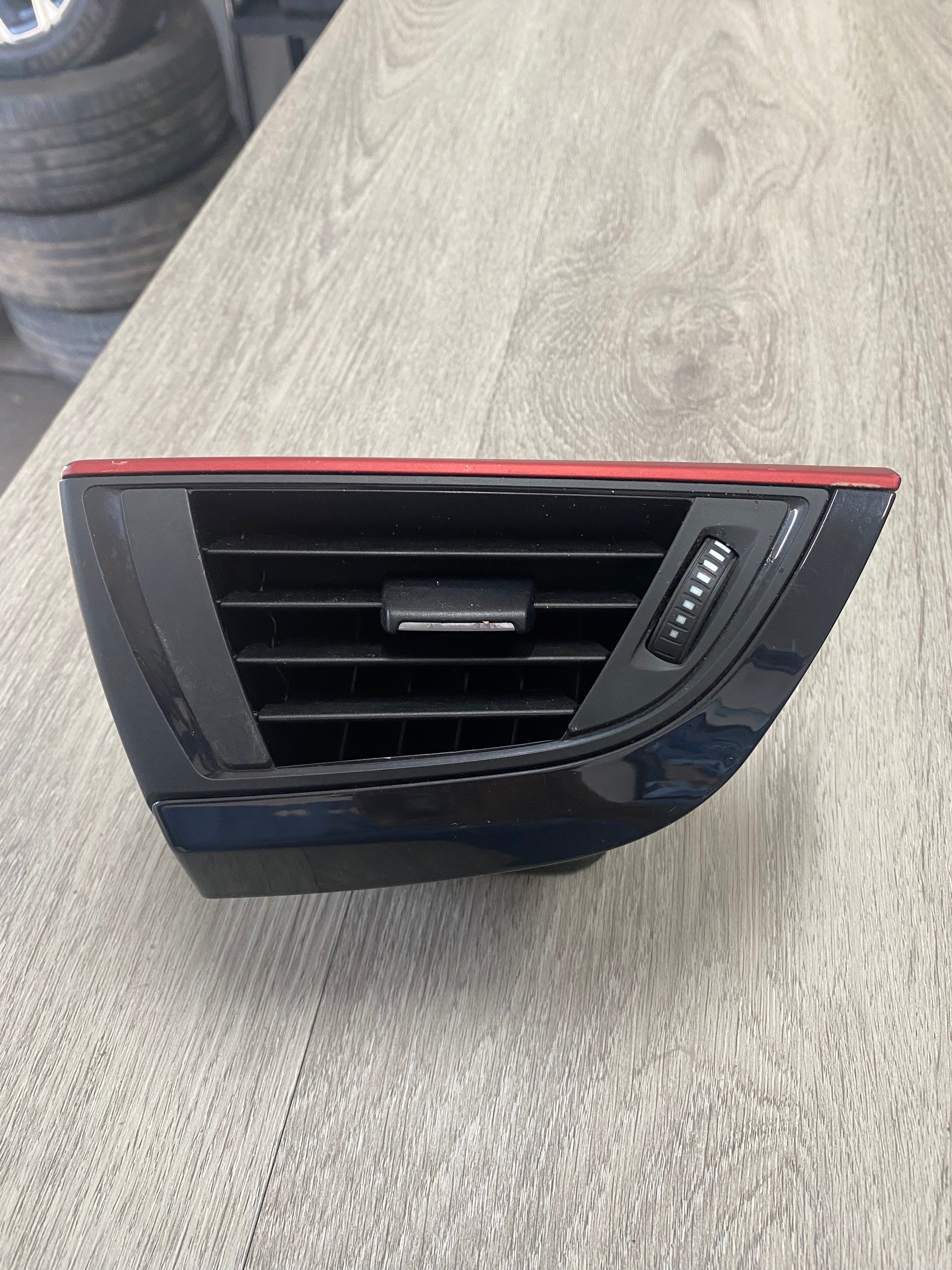 BMW 1 Series F20 Driver Side Dashboard Air Vent – 2011–2015