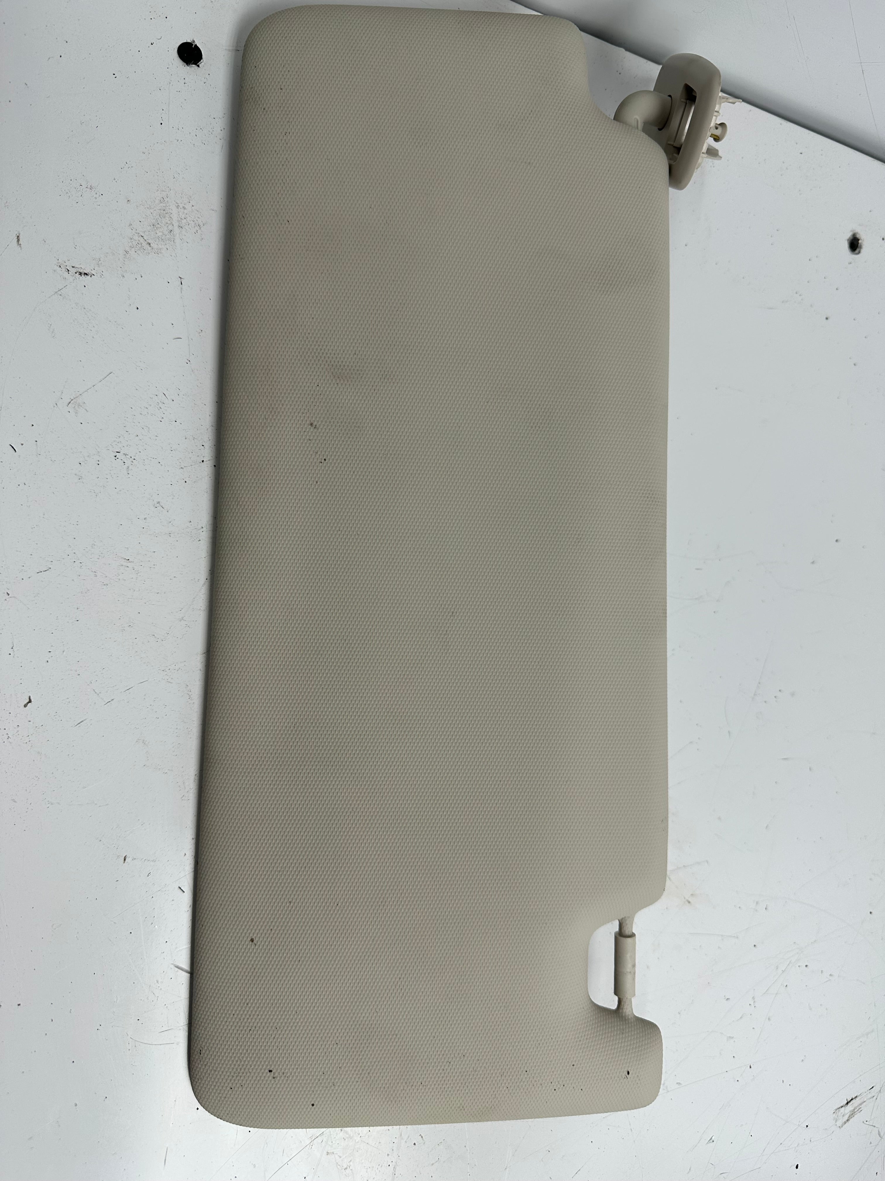 BMW 3 Series G20 330 Right Sun Visor (7481636-10) (07F110431B)