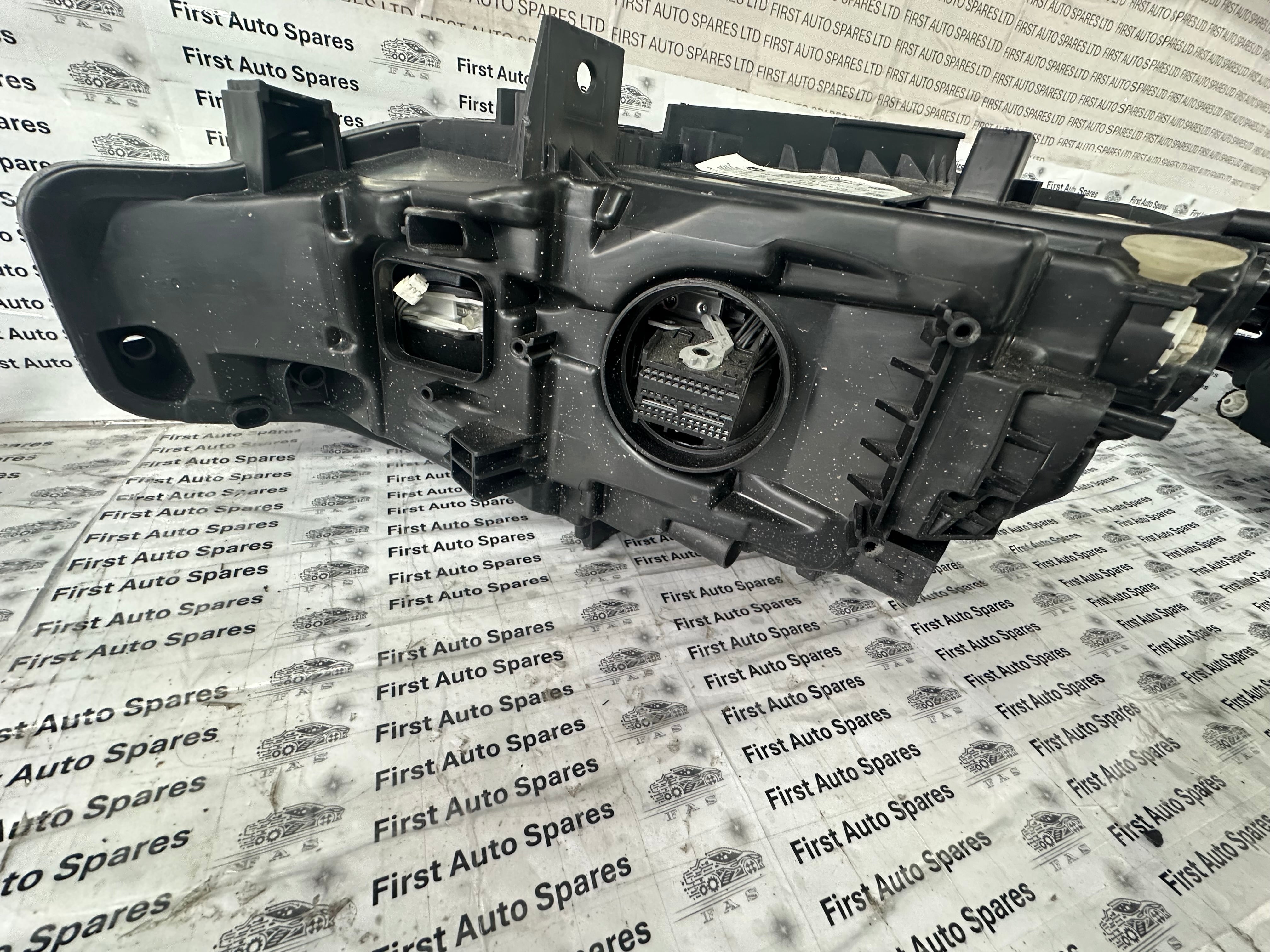 BMW 3 Series F30 F31 Right LED Headlight (7419633-02)