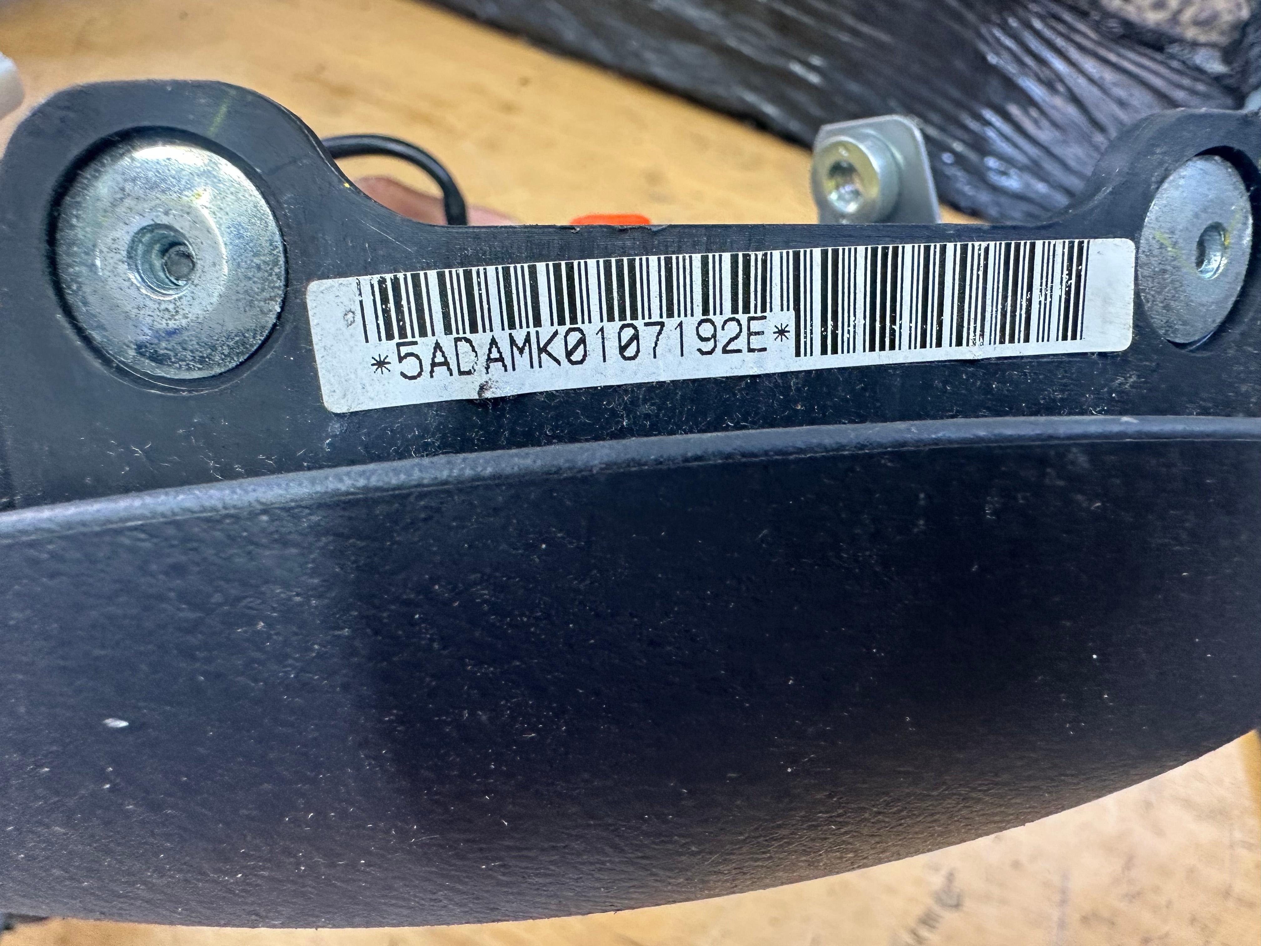 Toyota Aygo 2012 Steering Wheel Aiir bag (E8XN2088571)