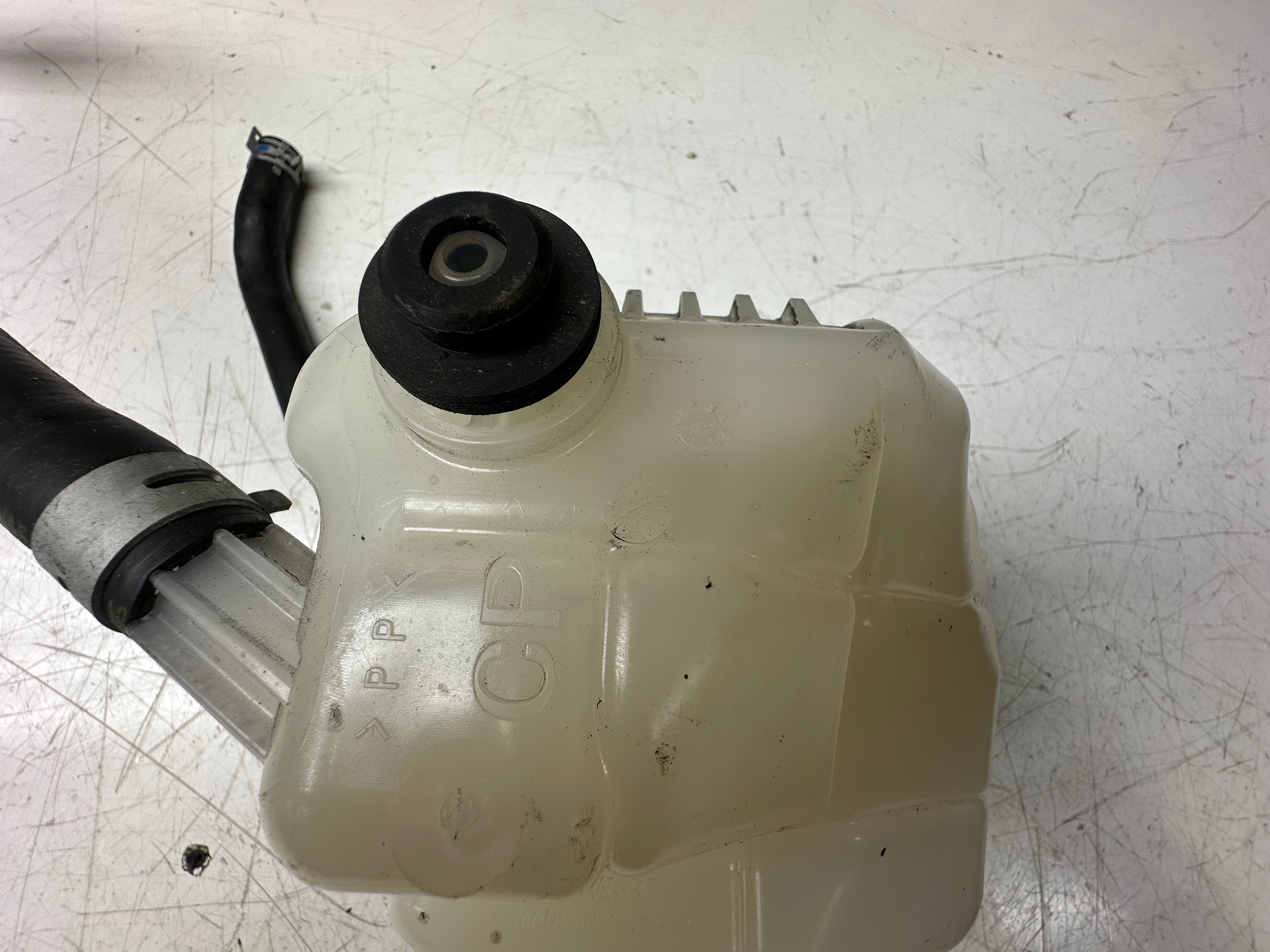Toyota C-HR 2016-21 1.8 Hybrid Radiator Expansion Coolant Tank