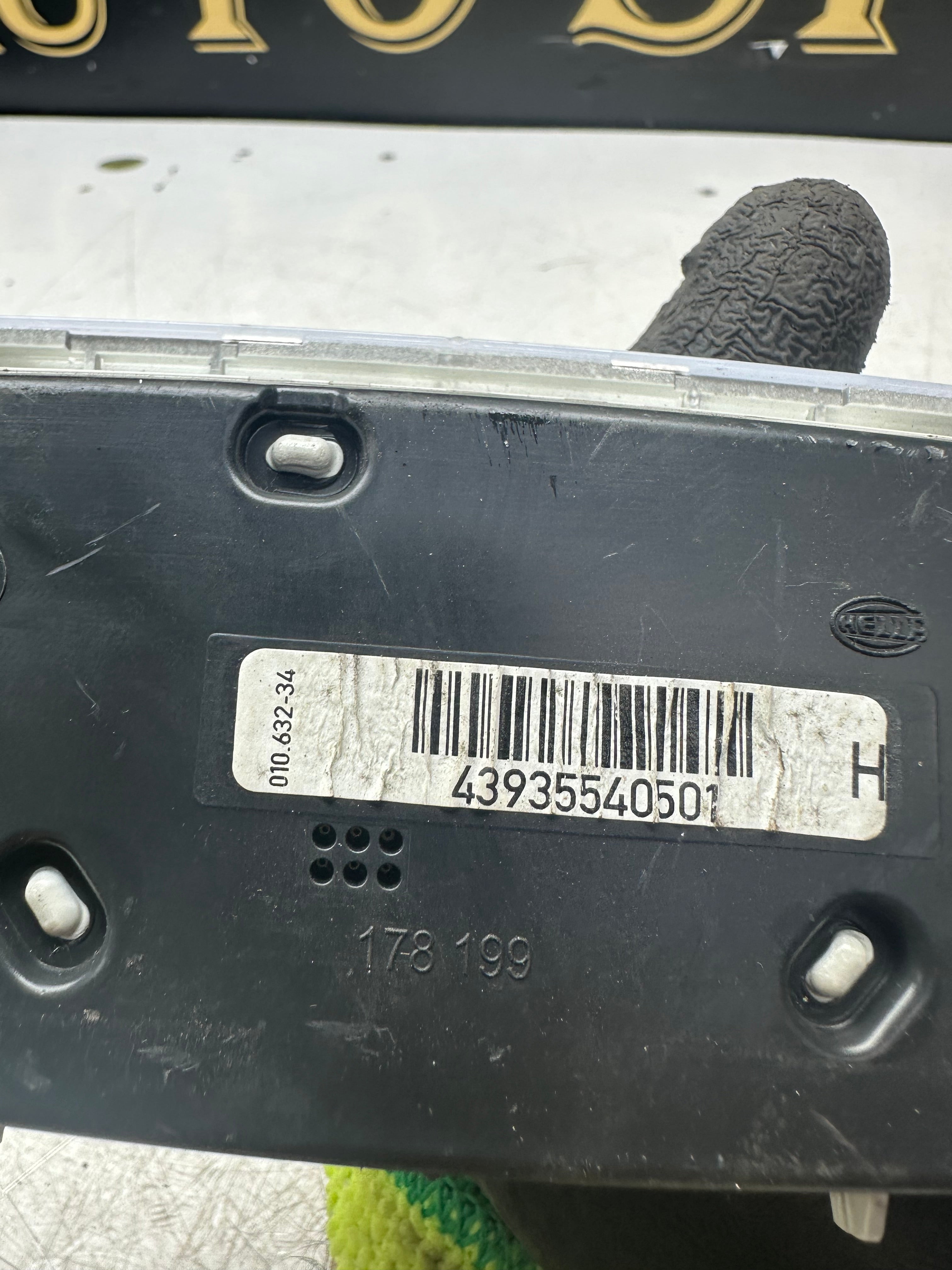 BMW 2 Series F46 Interior Rear Roof Reading Light 178199 – 2015–2021
