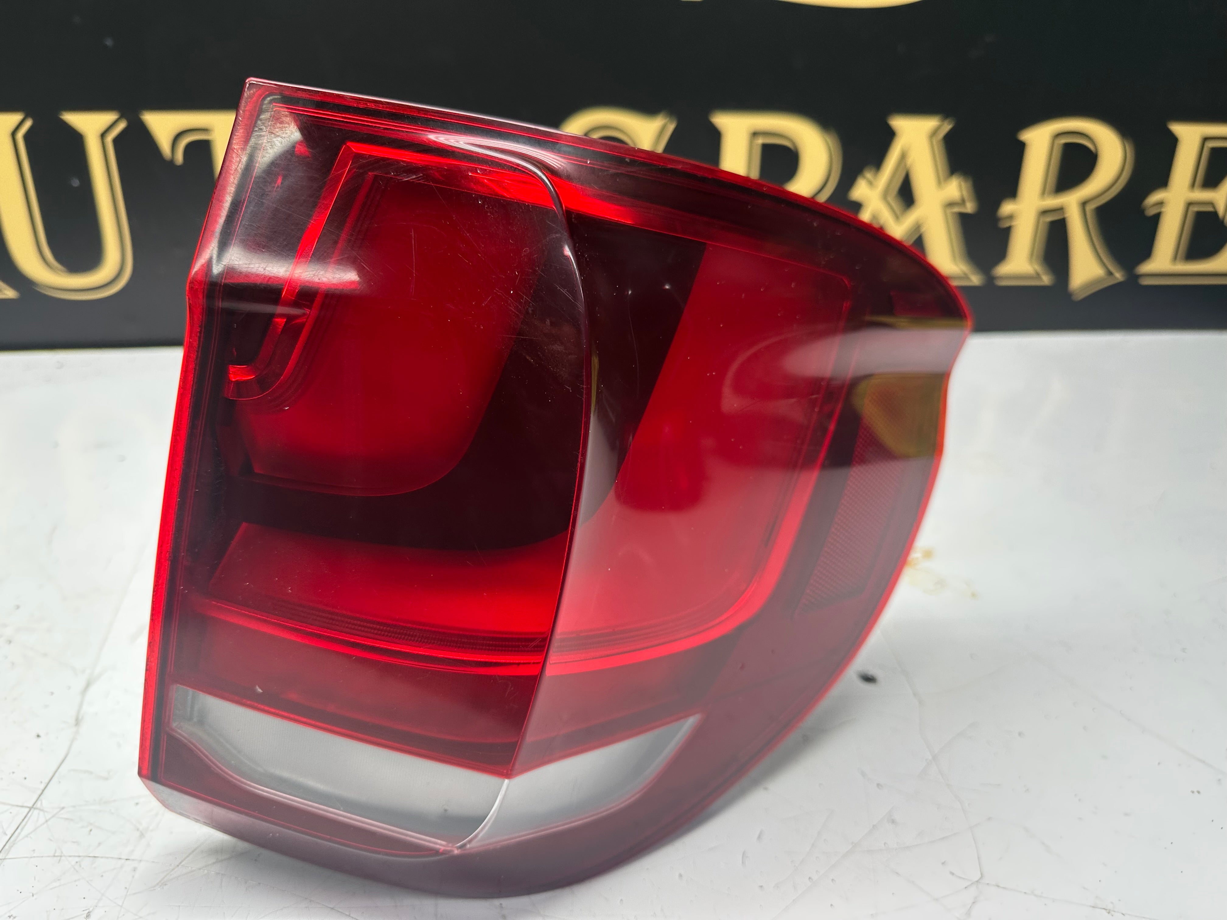 BMW X5 F15 2013–2018 xDrive Right Rear Tail Light (7290100-10) (011297-02)