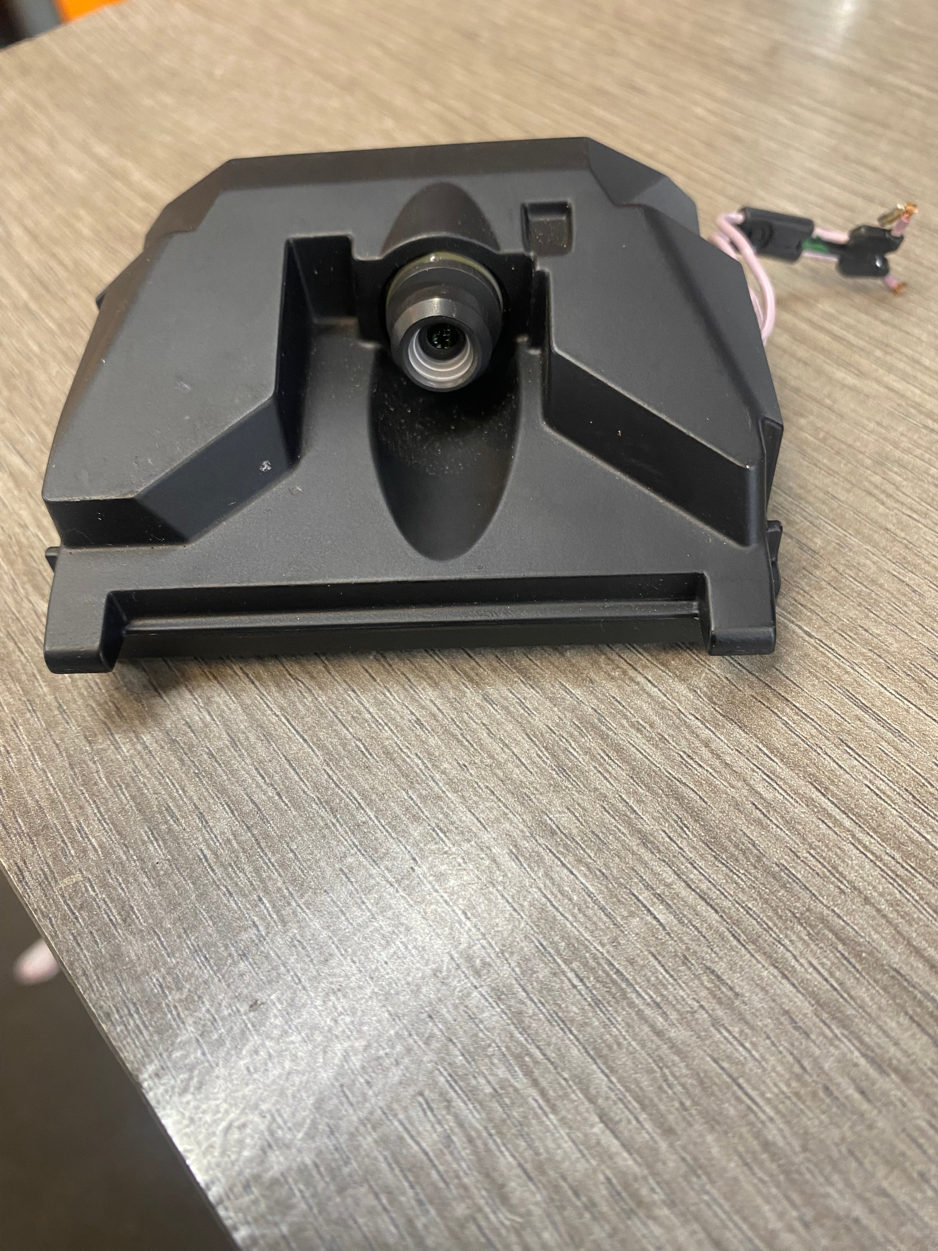BMW 1 Series F40 2023 Sport 1.5D Front Windscreen Camera Radar (130441-10)