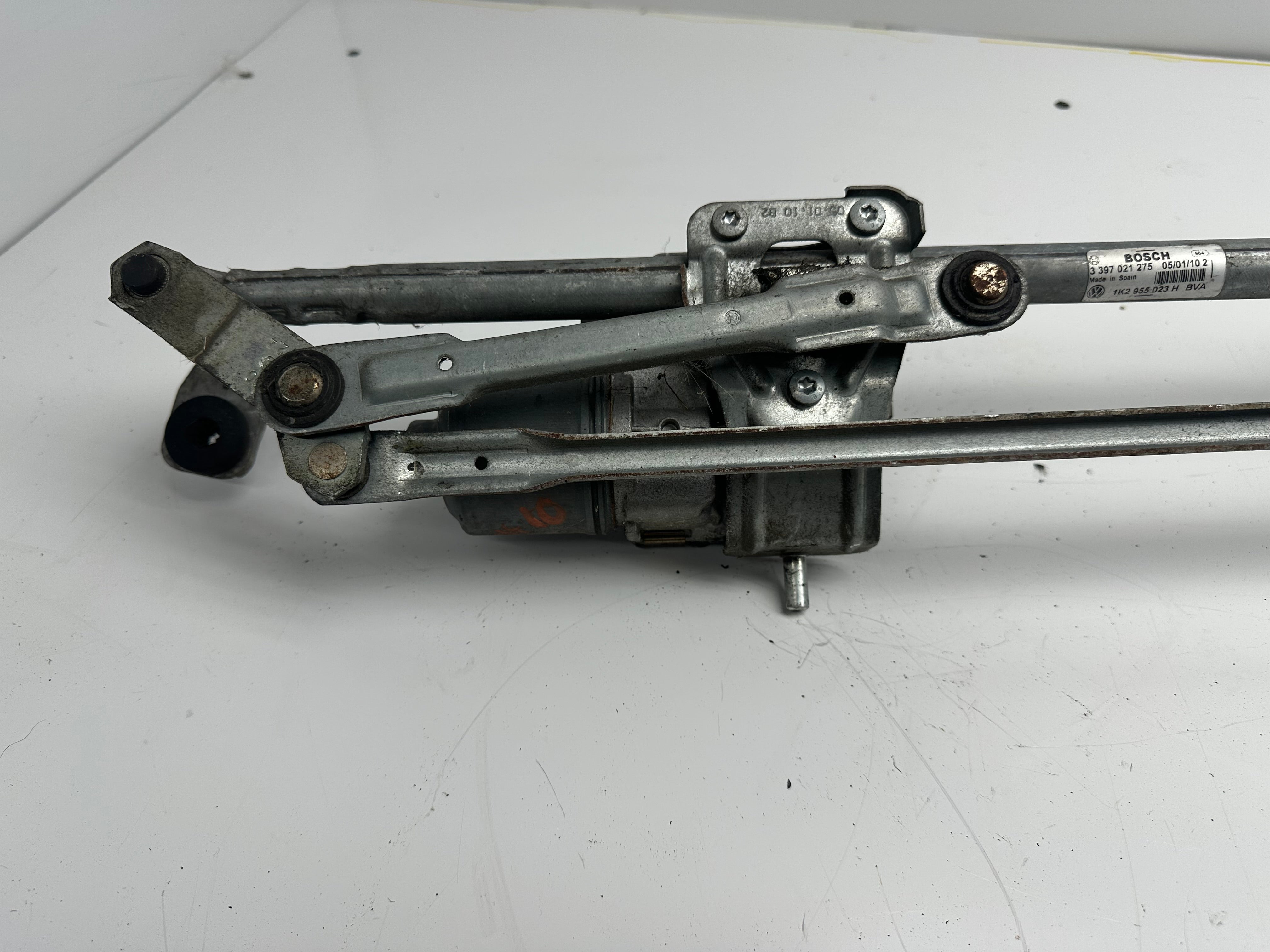 Volkswagen Golf MK6 Front Wiper Motor & Linkage (1K2955023H)