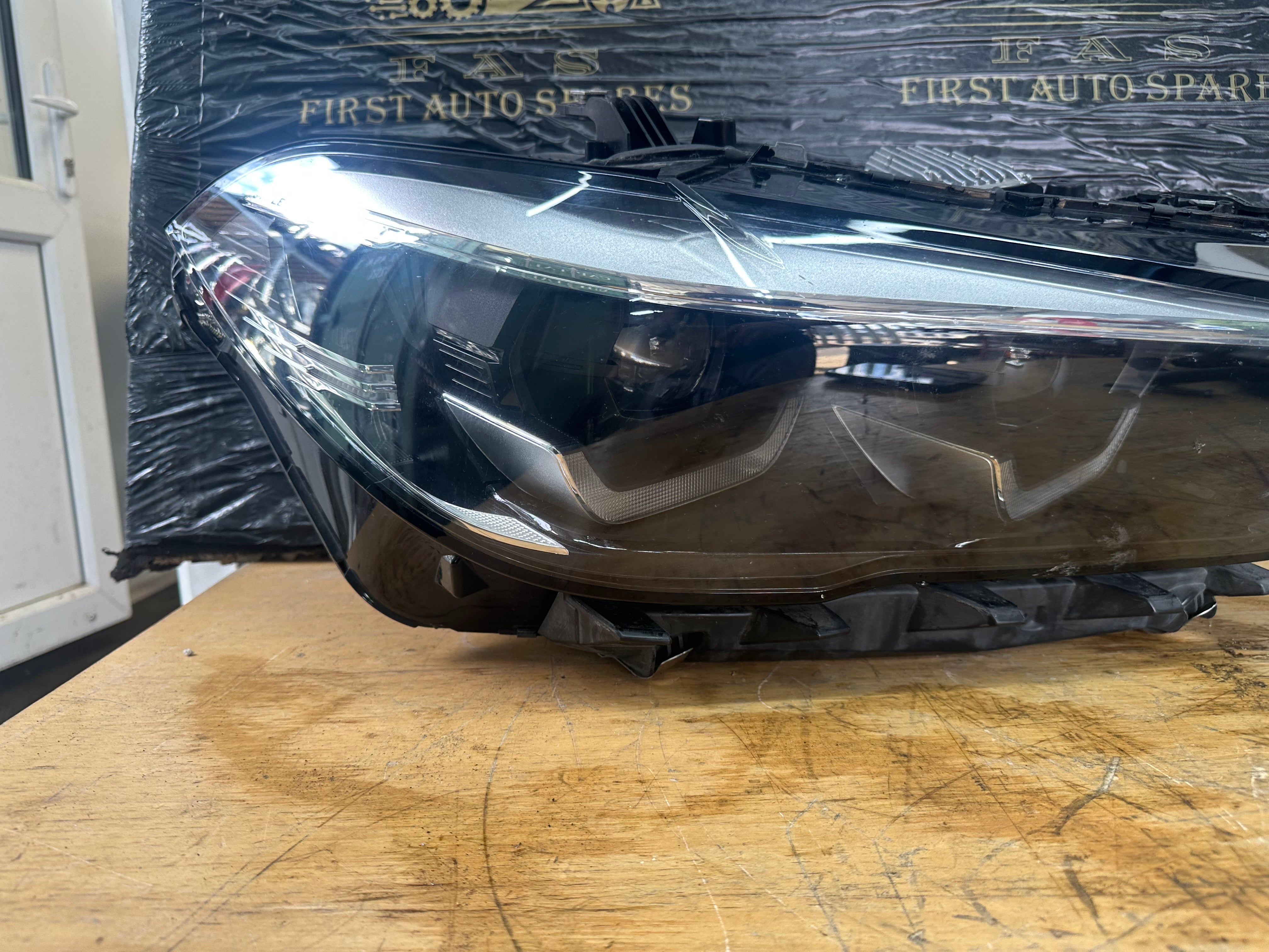 BMW X5 X6 G05 G06 Complete LED Driver’s Right Headlight (9481782 03) (9481782)
