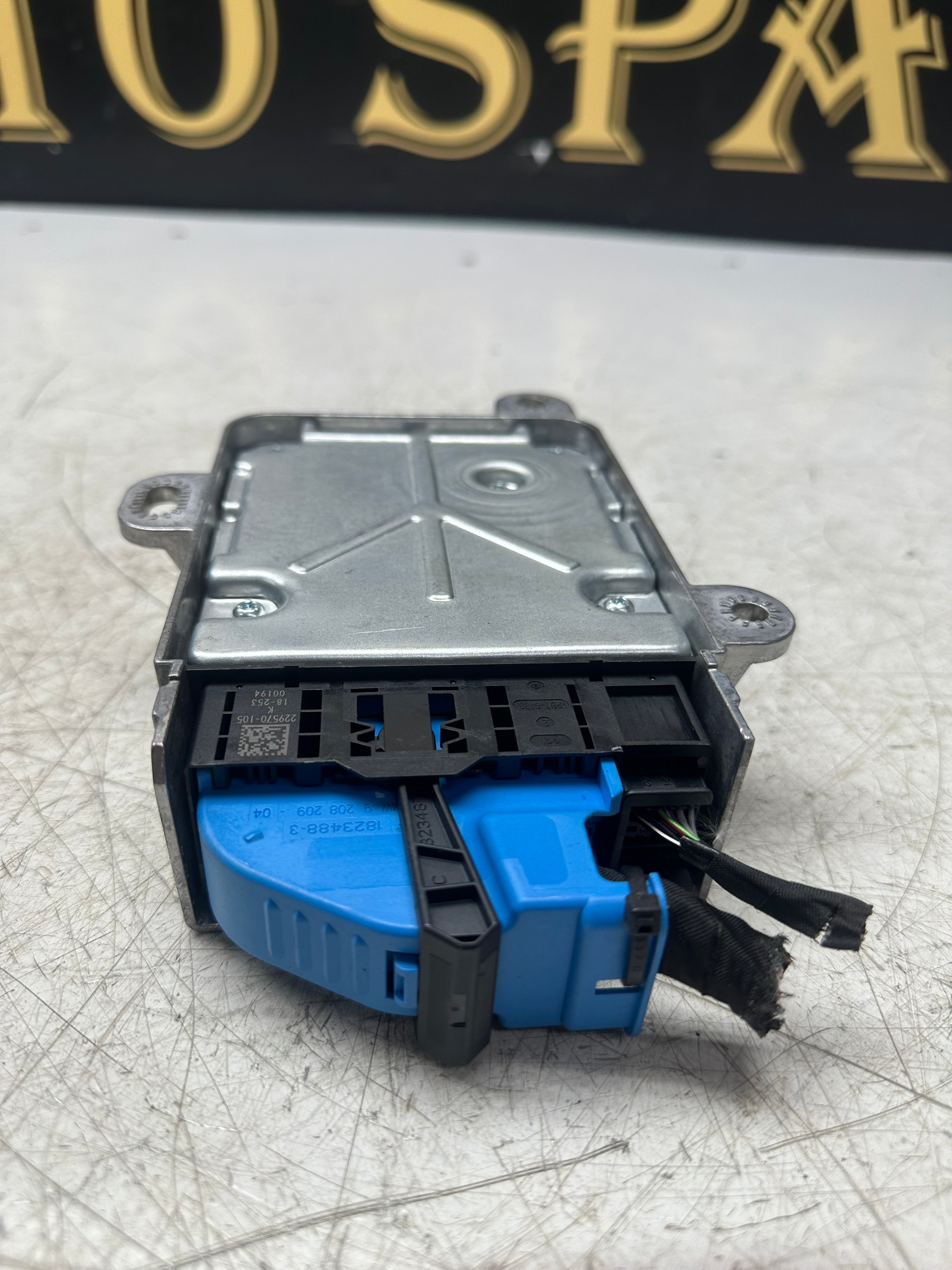 BMW x1 f48 2016 to 2021 Airbag Control Module 9484301
