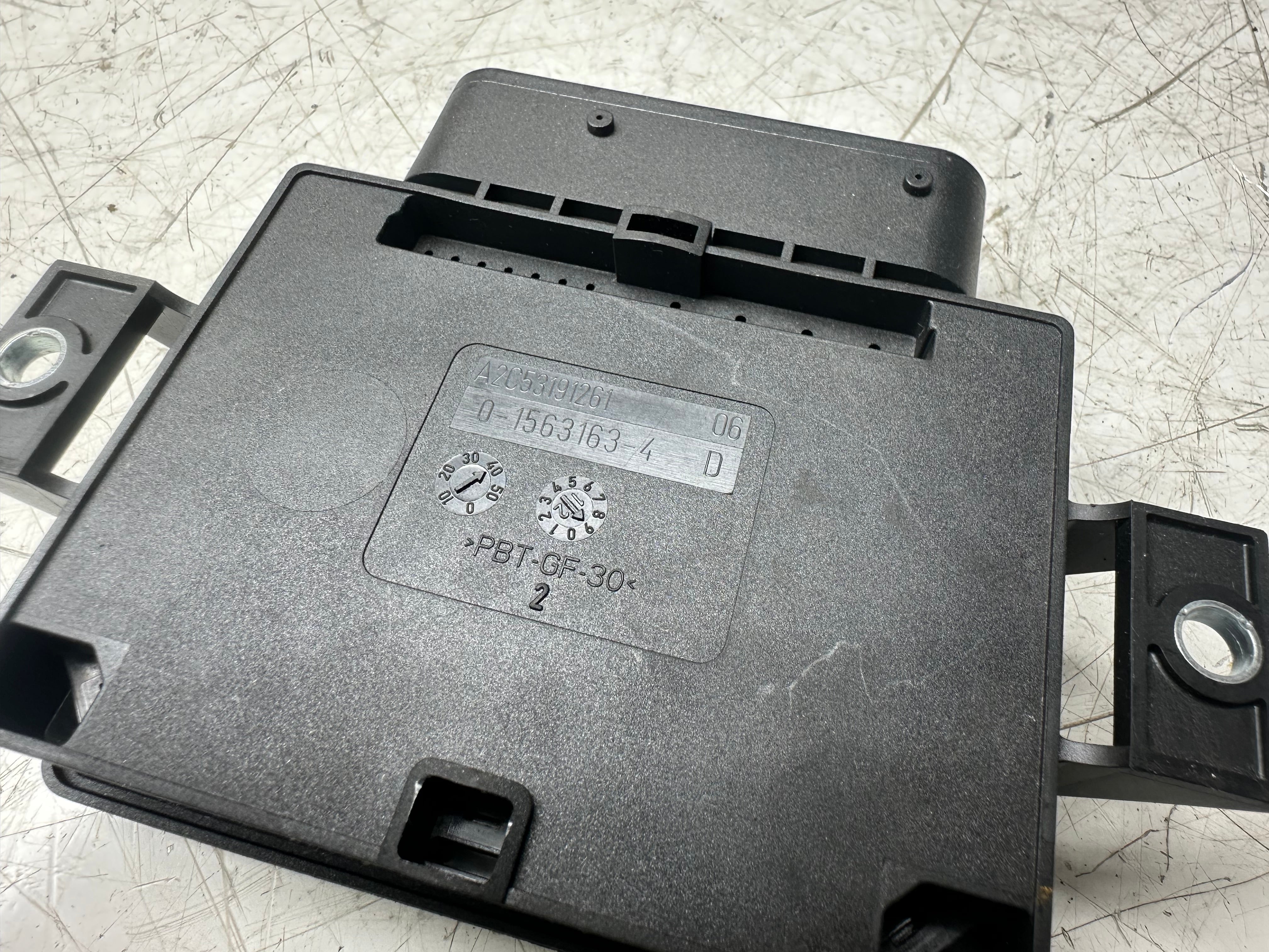 BMW 5 6 Series EMF Parking Brake Control Module (6858017)