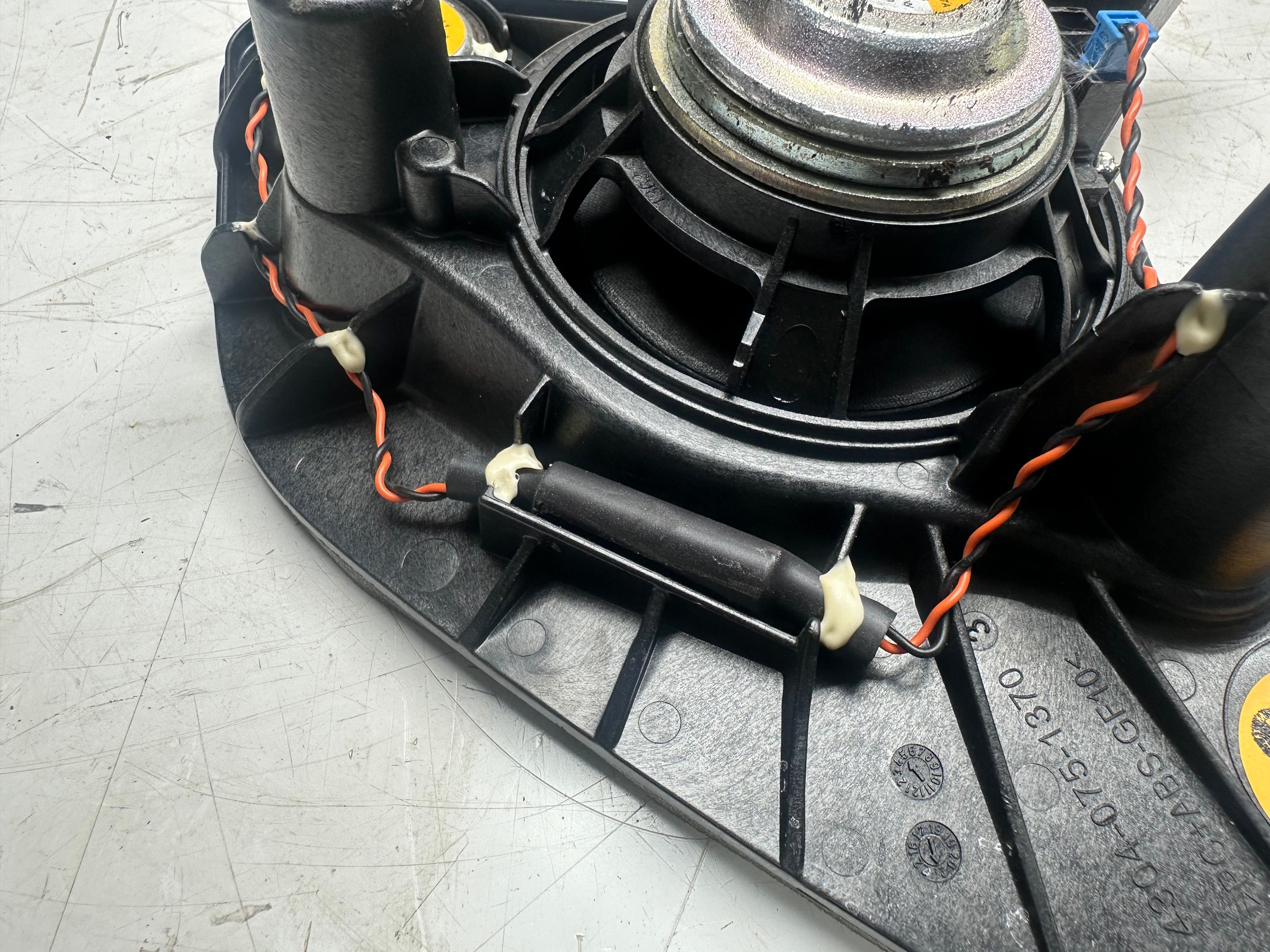 BMW X3 G01 F97 Rear Right Door Speaker (9837732-01)