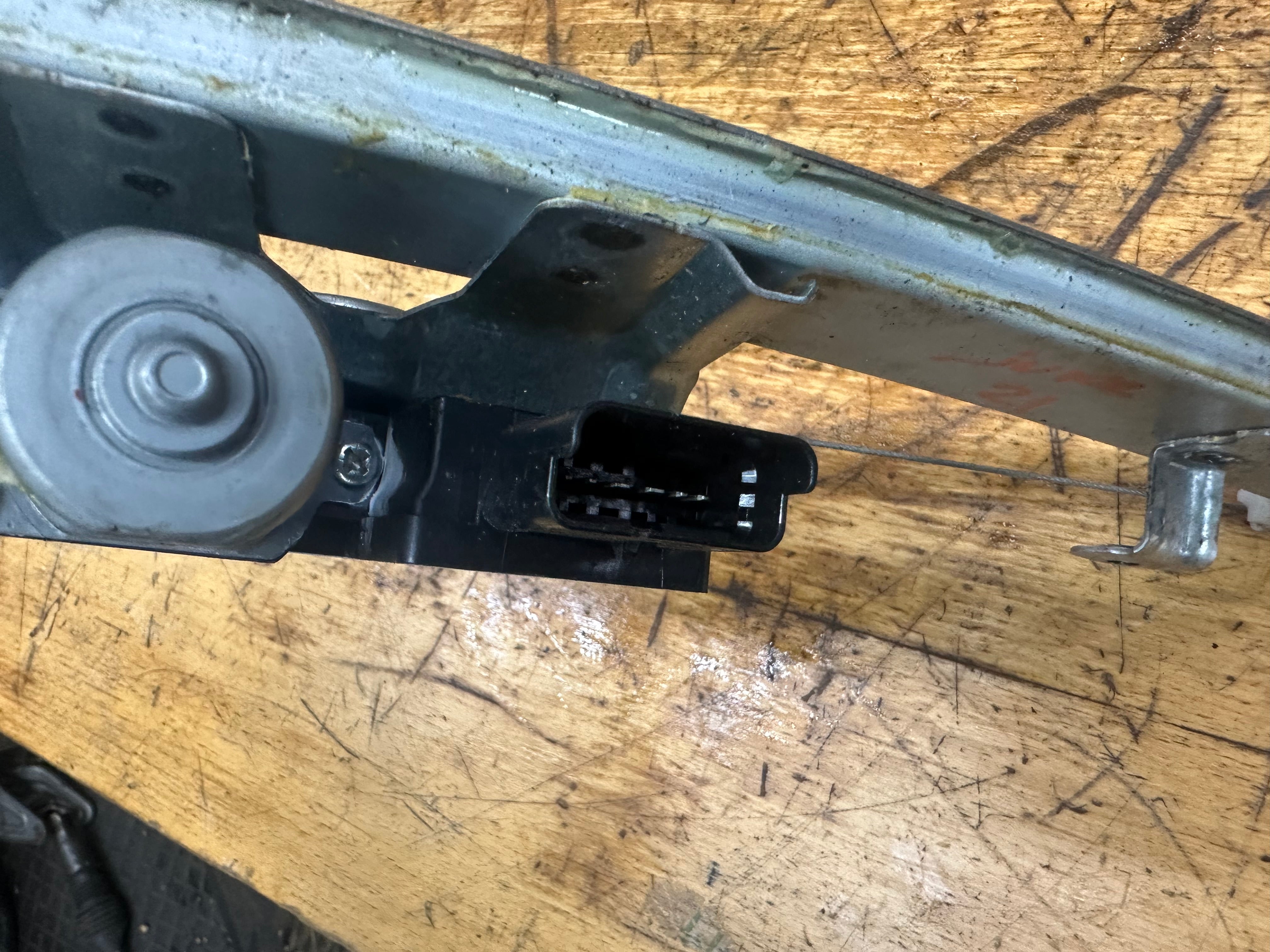 Nissan Juke 2019–On Window Regulator Front Right O/S/F (WR19-071) (80750 6PA1A)