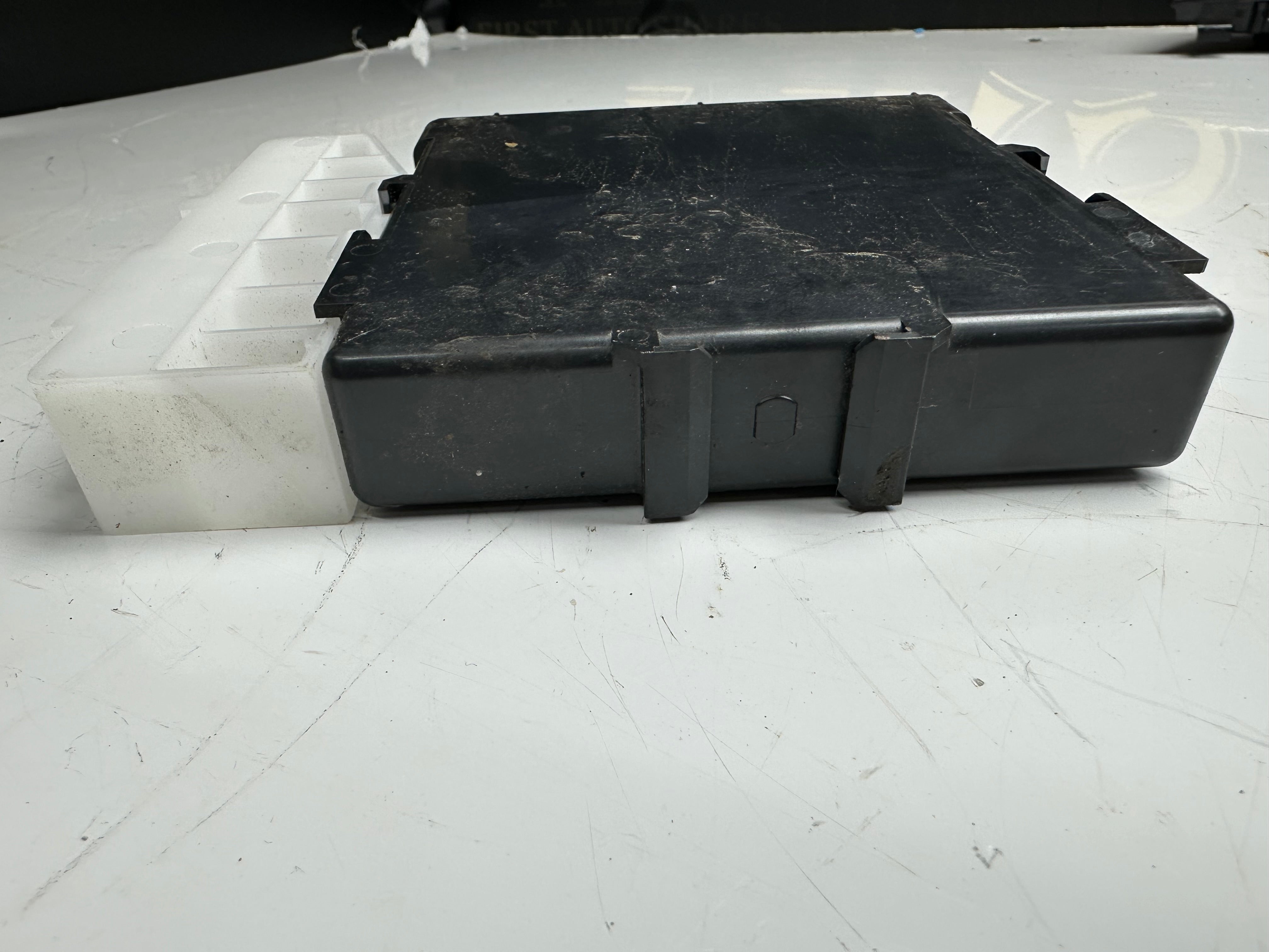 Toyota Yaris P21 Hybrid Control Unit / Module (89981-K0281) (MB286000-0280)