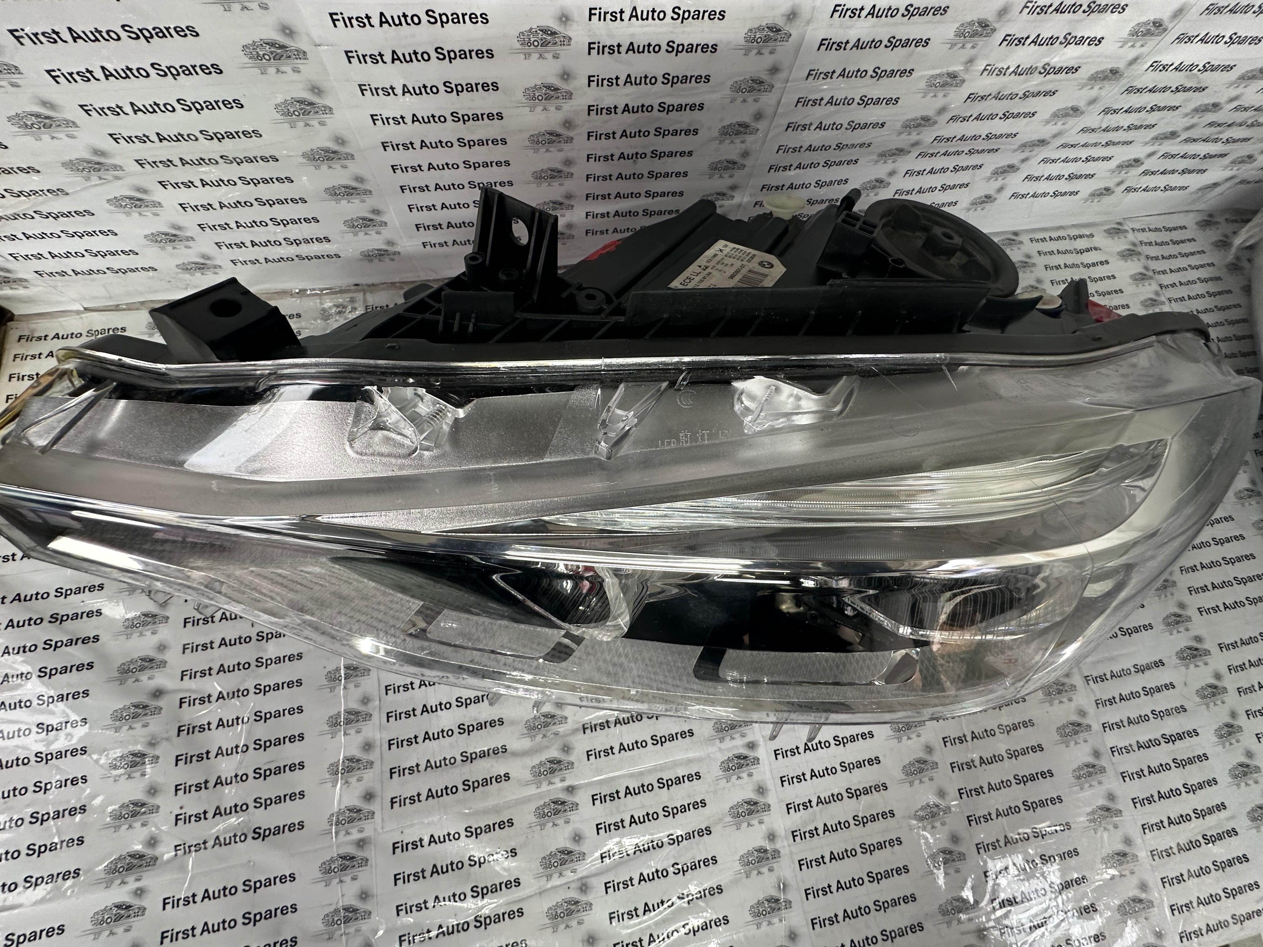 BMW F30 F31 Left Headlight LED (9883501-01)