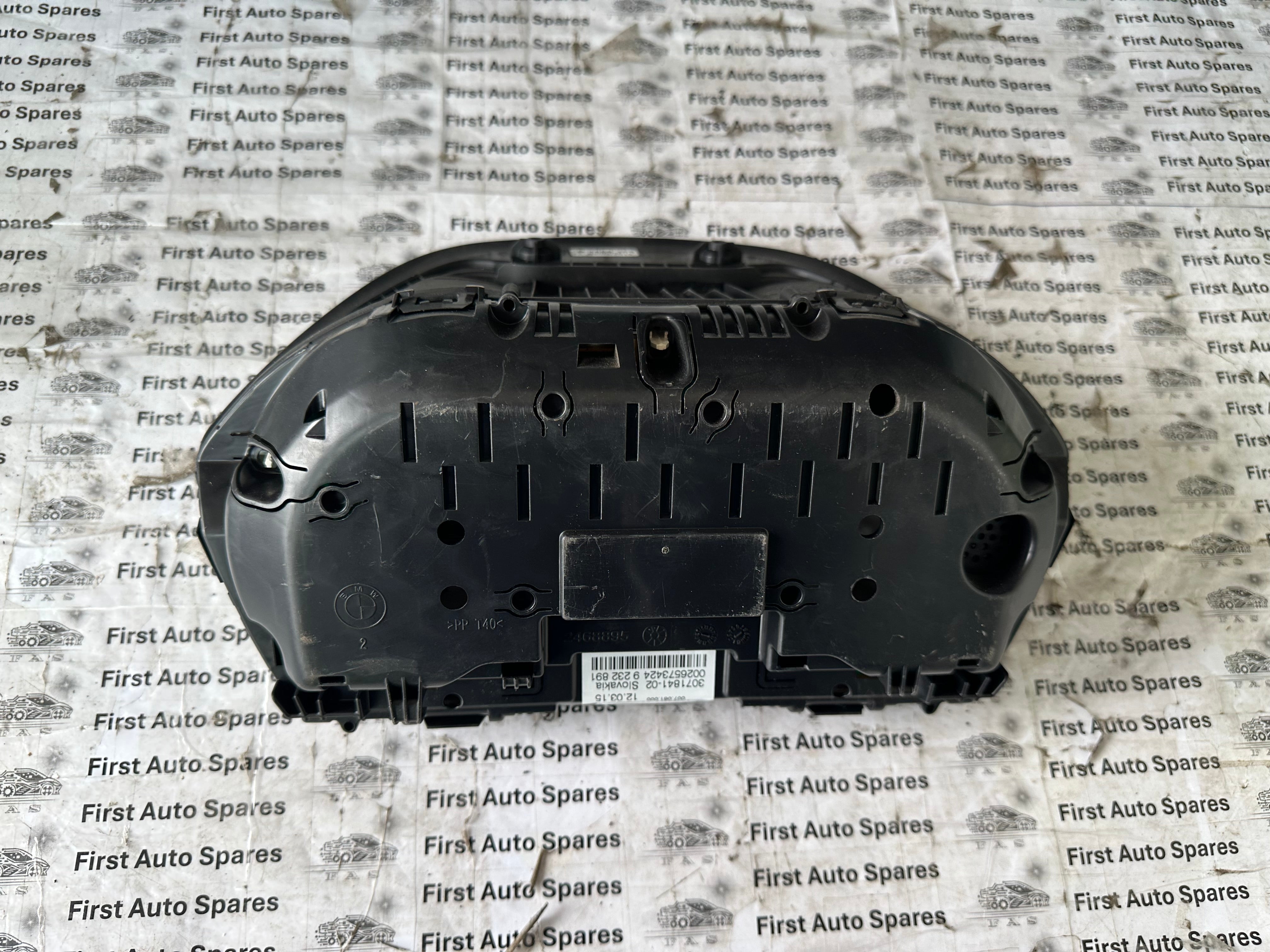 BMW X1 F48 Diesel Instrument Cluster / Speedometer (176494-11)