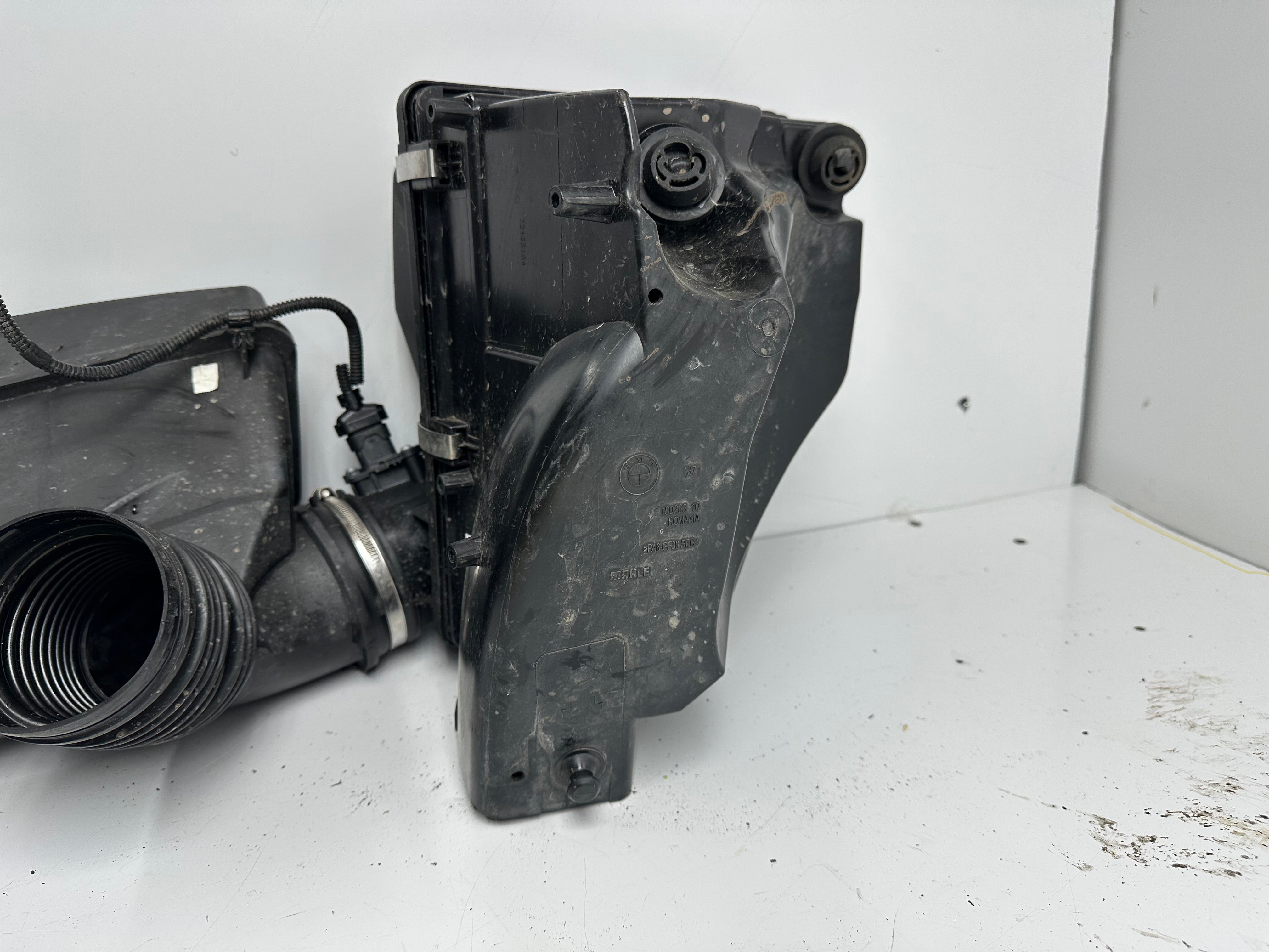 BMW 3 & 4 Series Intake Silencer Air Filter Box (180263-10) (AD858042402)