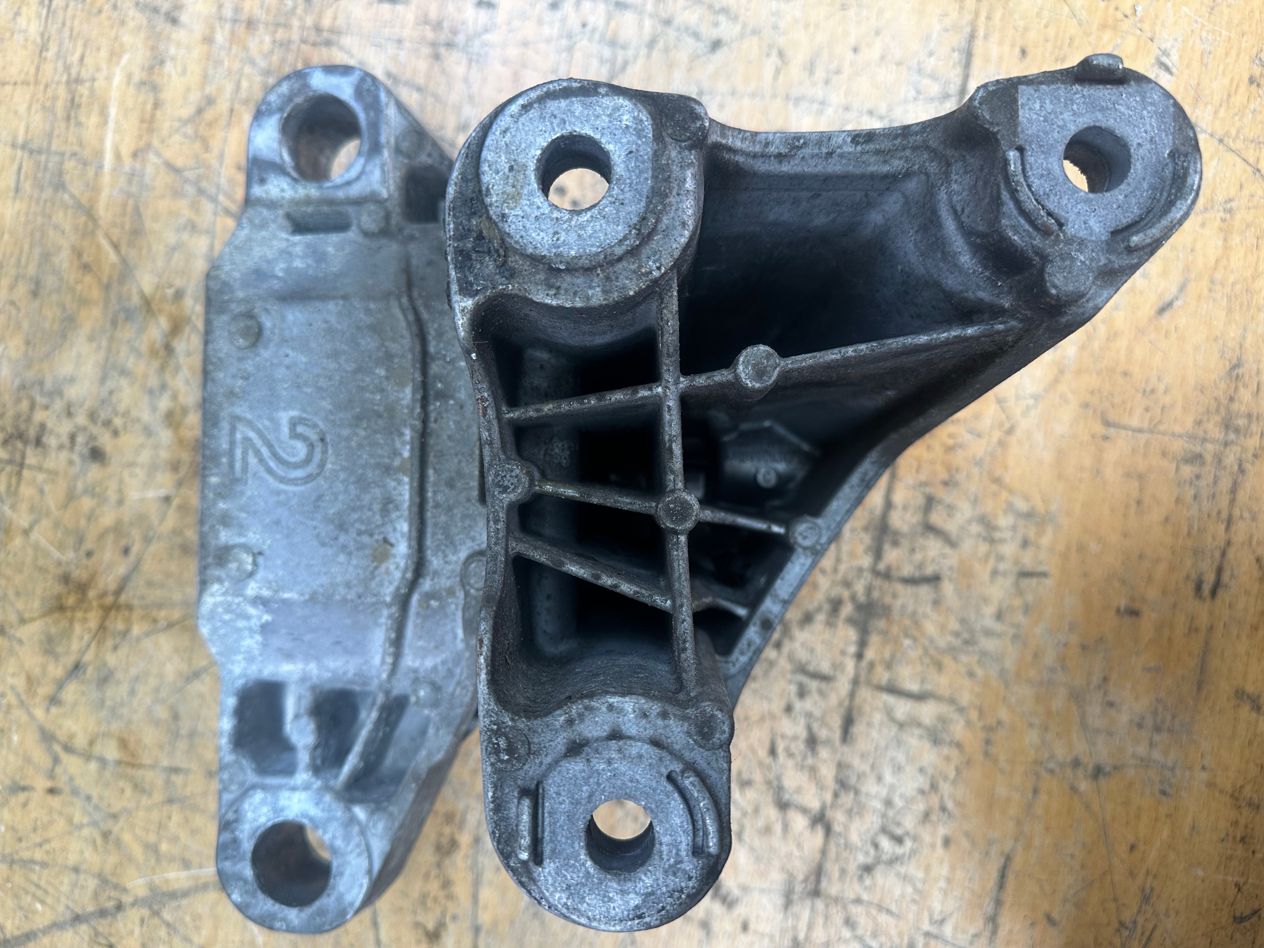 Ford Focus 2019 1.0 Petrol Gearbox Mount (JX61-7M121-AD)