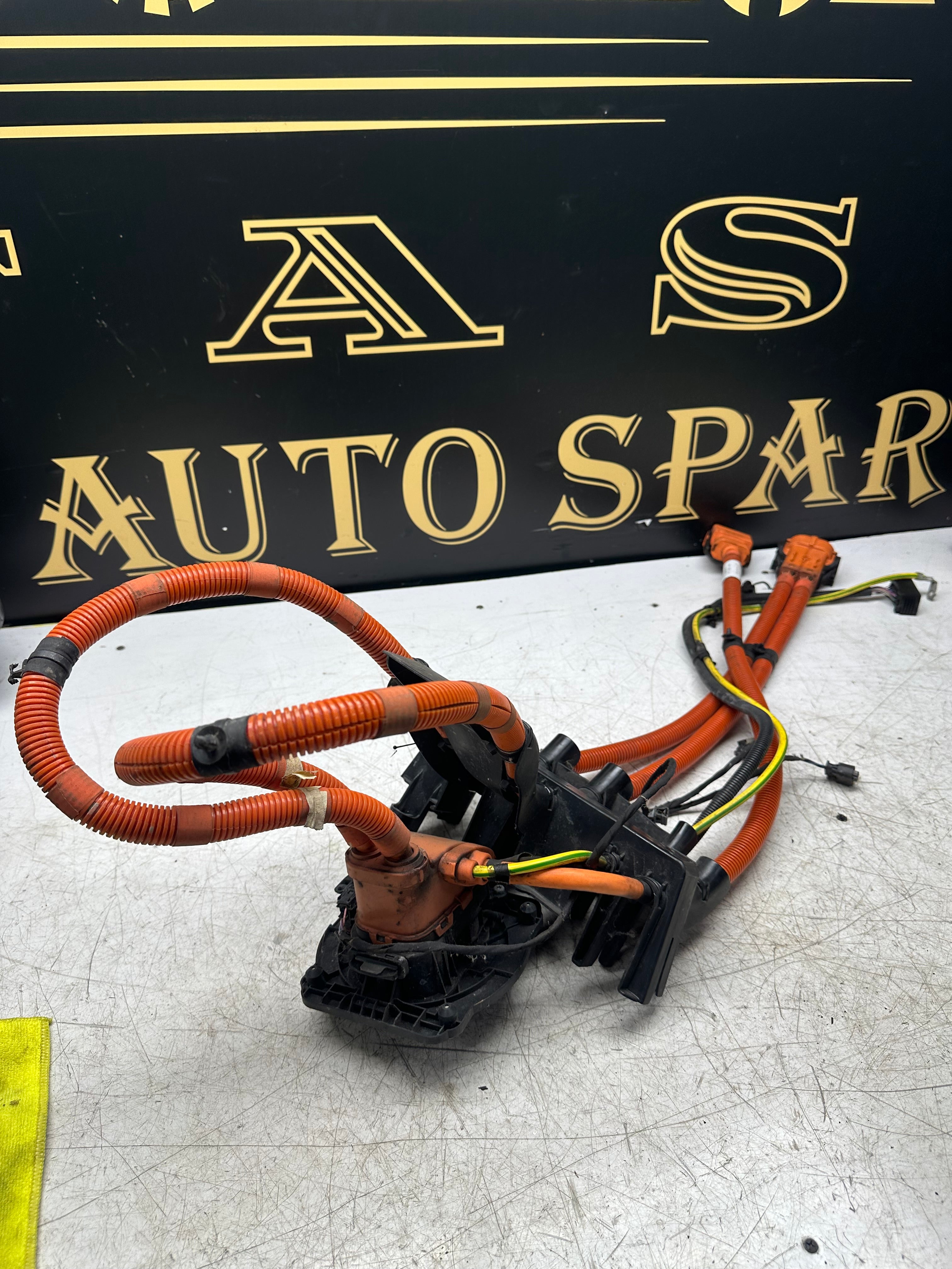 Mercedes Sprinter B910 L2H2 Electric Battery Charging Port – A9105406055