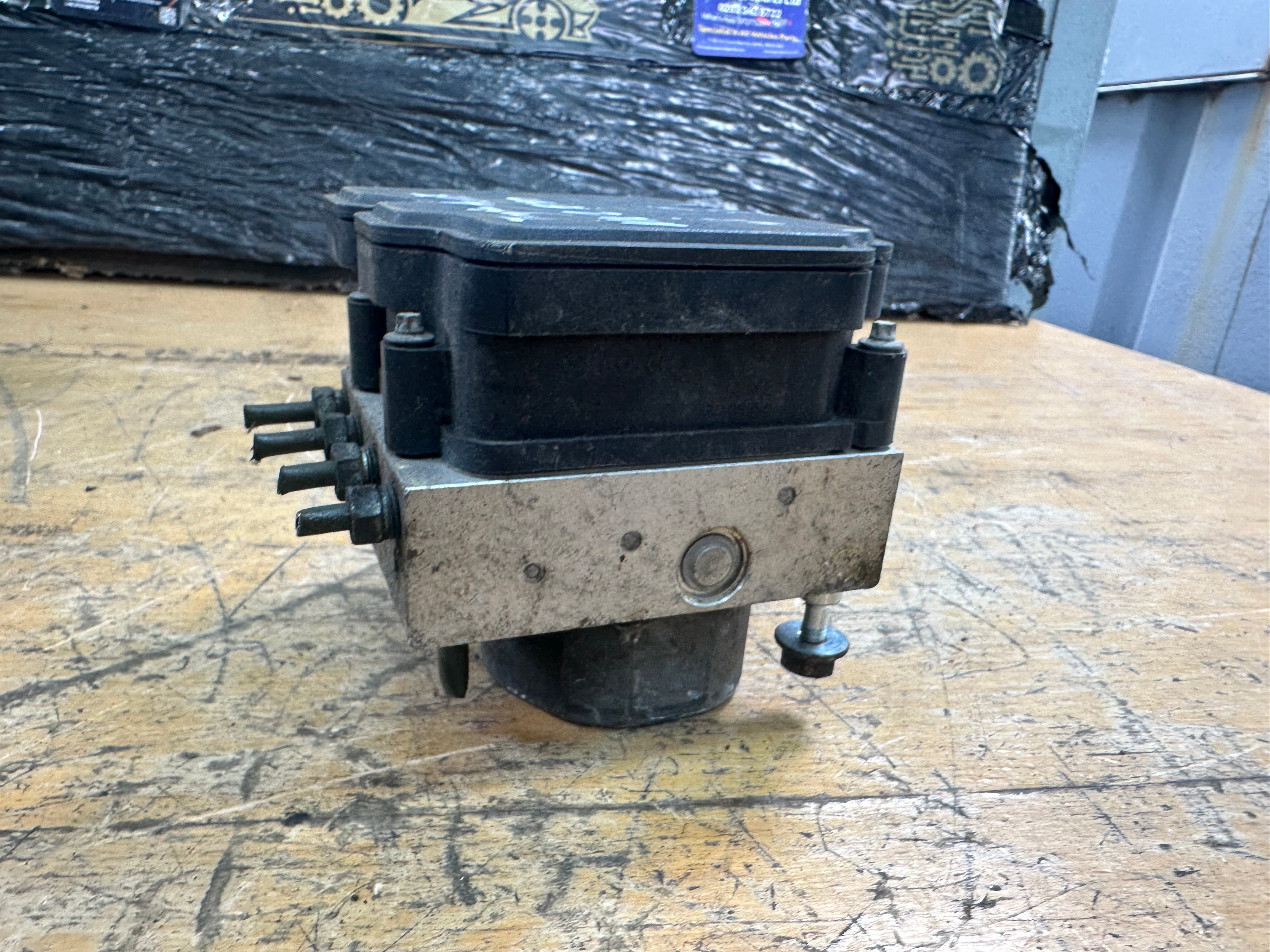 Toyota Auris 2012-2019 ABS Pump Modulator 1.3 Petrol (0265956014) (2265106455)
